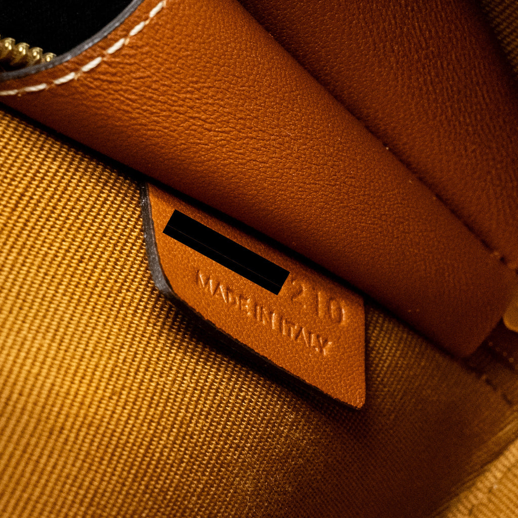 CELINE CLUTCH WITH CHAIN IN TRIOMPHE CANVAS / LAMBSKIN TAN GHW