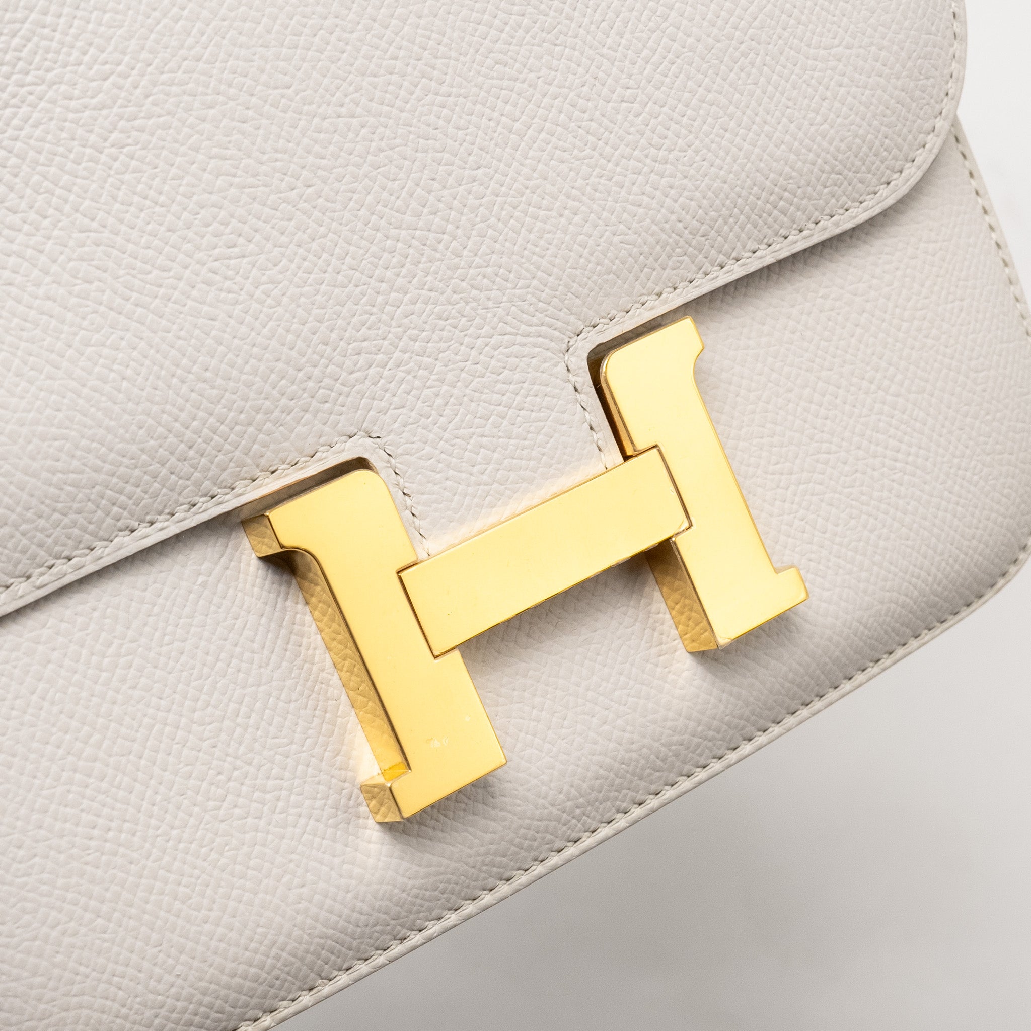HERMES MINI CONSTANCE EPSOM GRIS PALE GHW