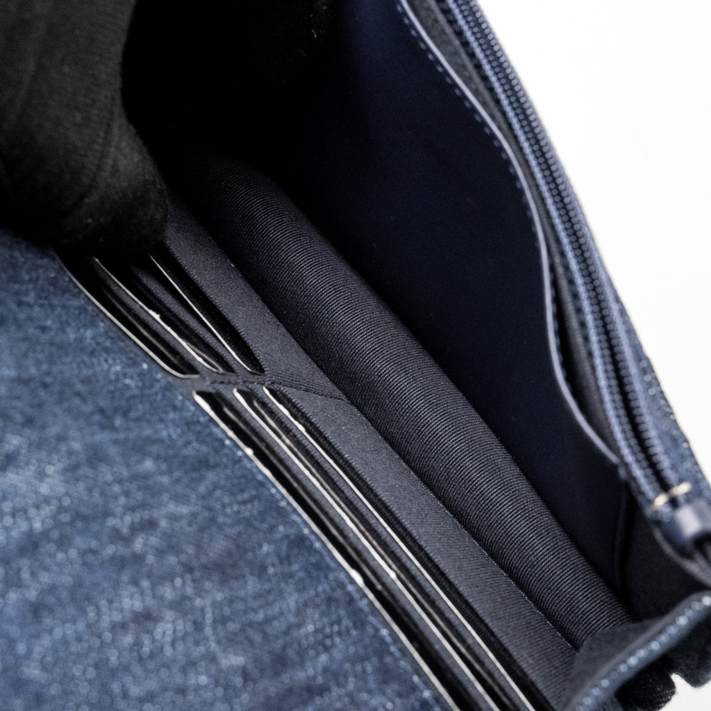 CHANEL 19 WALLET ON CHAIN DENIM BLUE MULTICOLOUR HARDWARE (MICROCHIP)