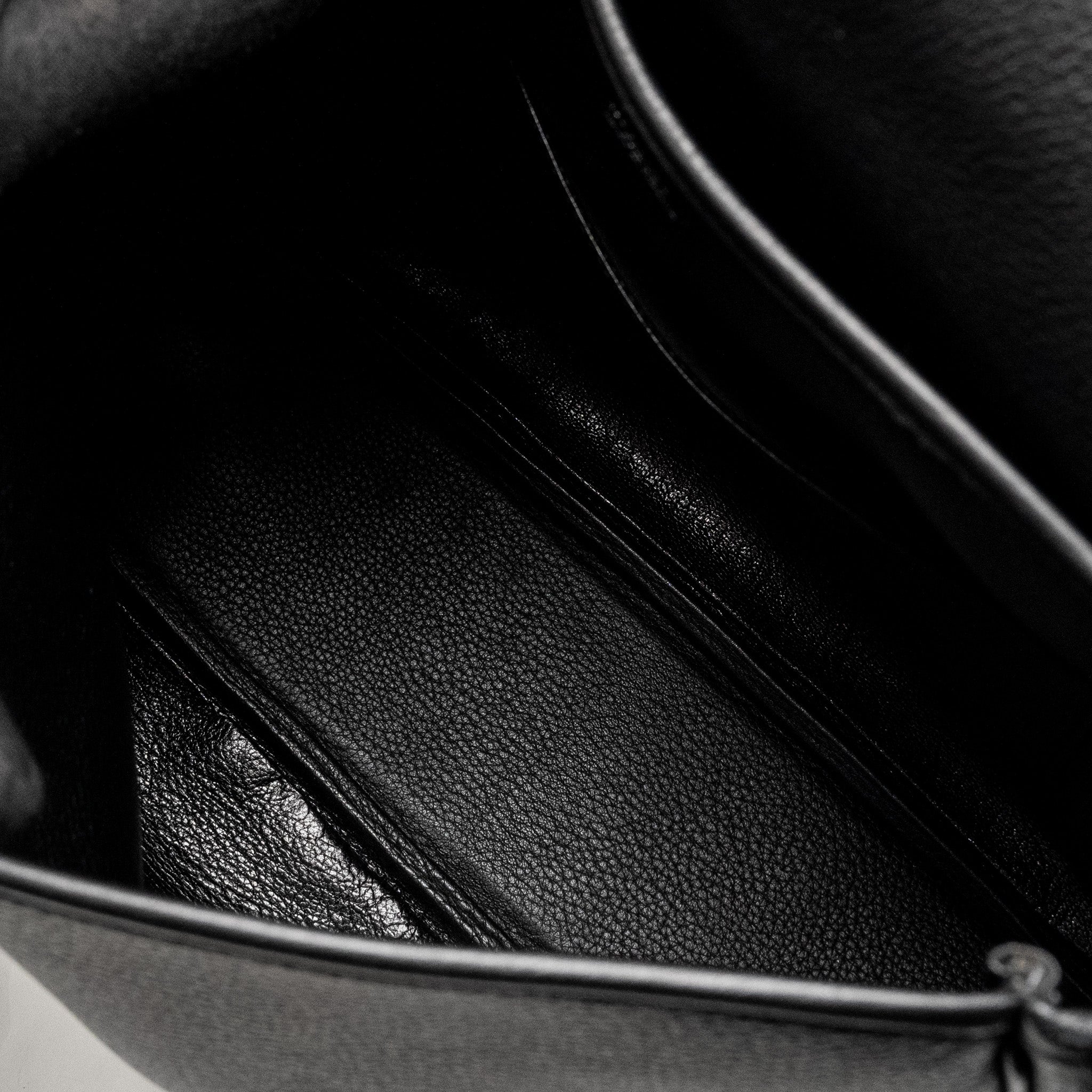 HERMES VINTAGE CHRISTINE BAG LEATHER BLACK SHW