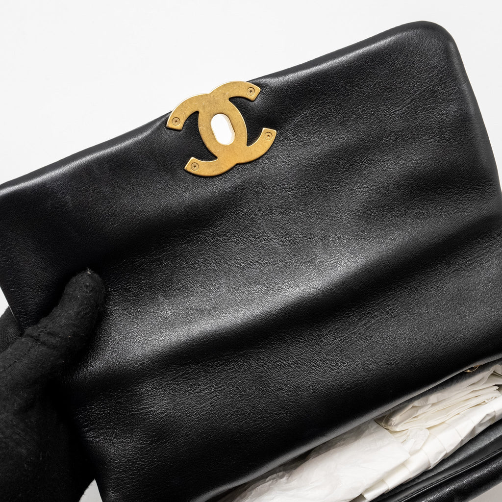 CHANEL SMALL 19BAG LAMBSKIN BLACK MULTICOLOUR HARDWARE