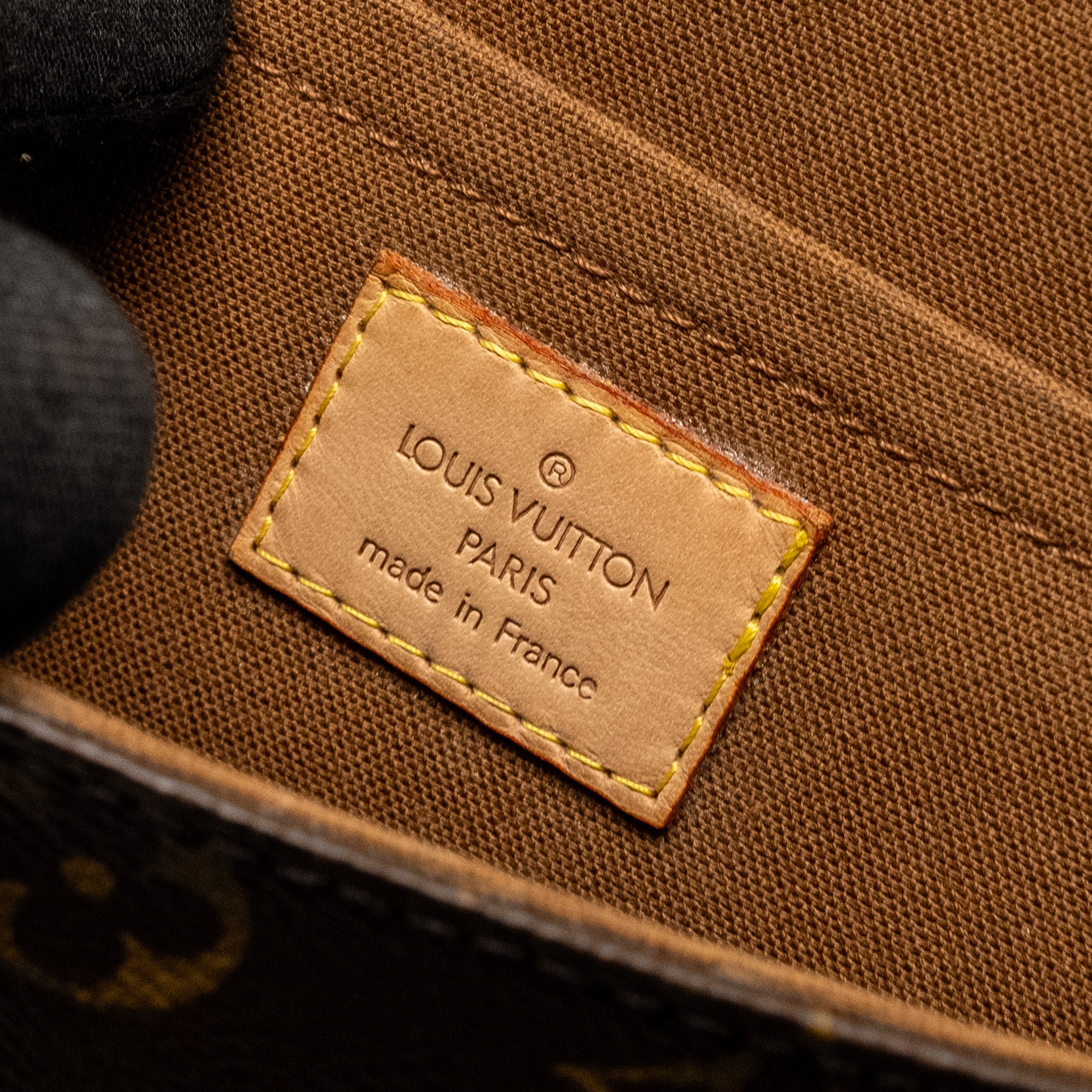 LOUIS VUITTON MARSEILLE SAC A DOS MONOGRAM CANVAS GHW