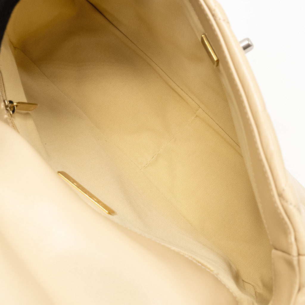 CHANEL LARGE 19 BAG LAMBSKIN LIGHT BEIGE MULTICOLOUR HARDWARE (MICROCHIP)