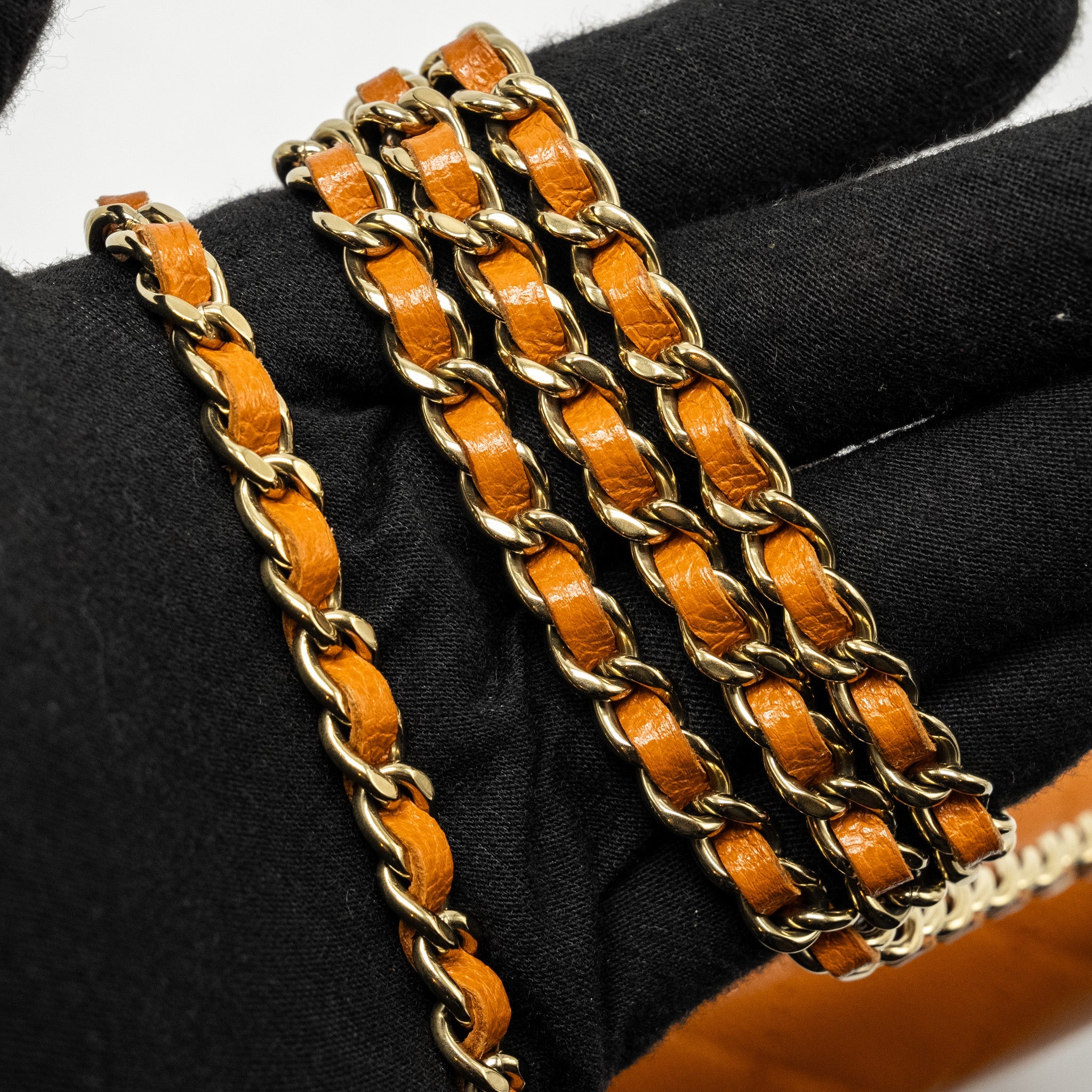 CHANEL CLASSIC WALLET ON CHAIN CAVIAR LIGHT BROWN LGHW (MICROCHIP)