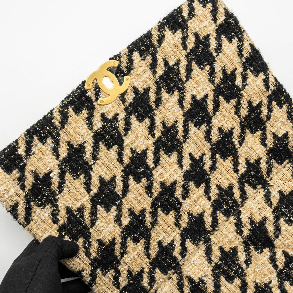 CHANEL MAXI 19 BAG TWEED BEIGE/BLACK MULTICOLOUR HARDWARE