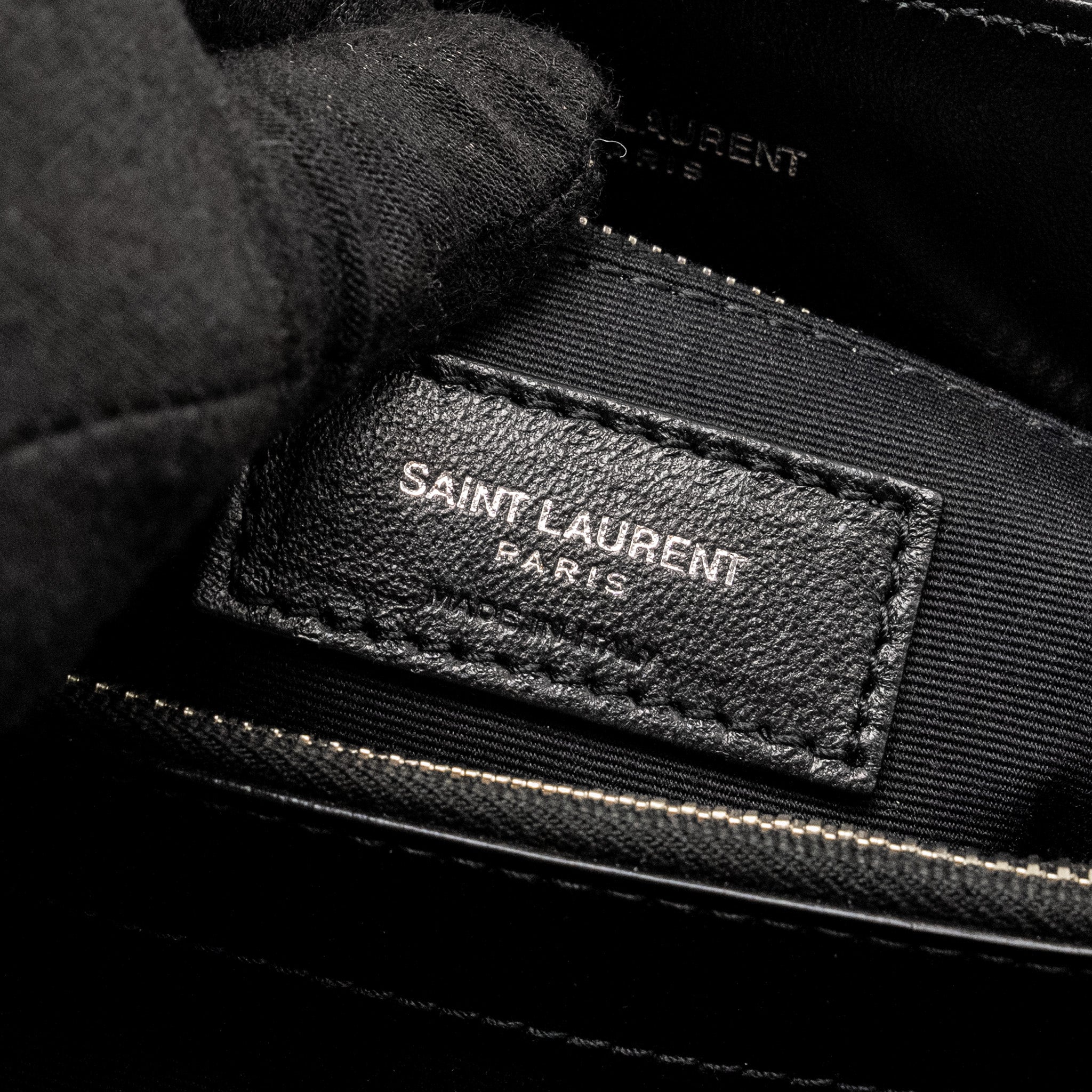 SAINT LAURENT/YSL MEDIUM LOULOU SHOULDER BAG CALFSKIN BLACK SHW