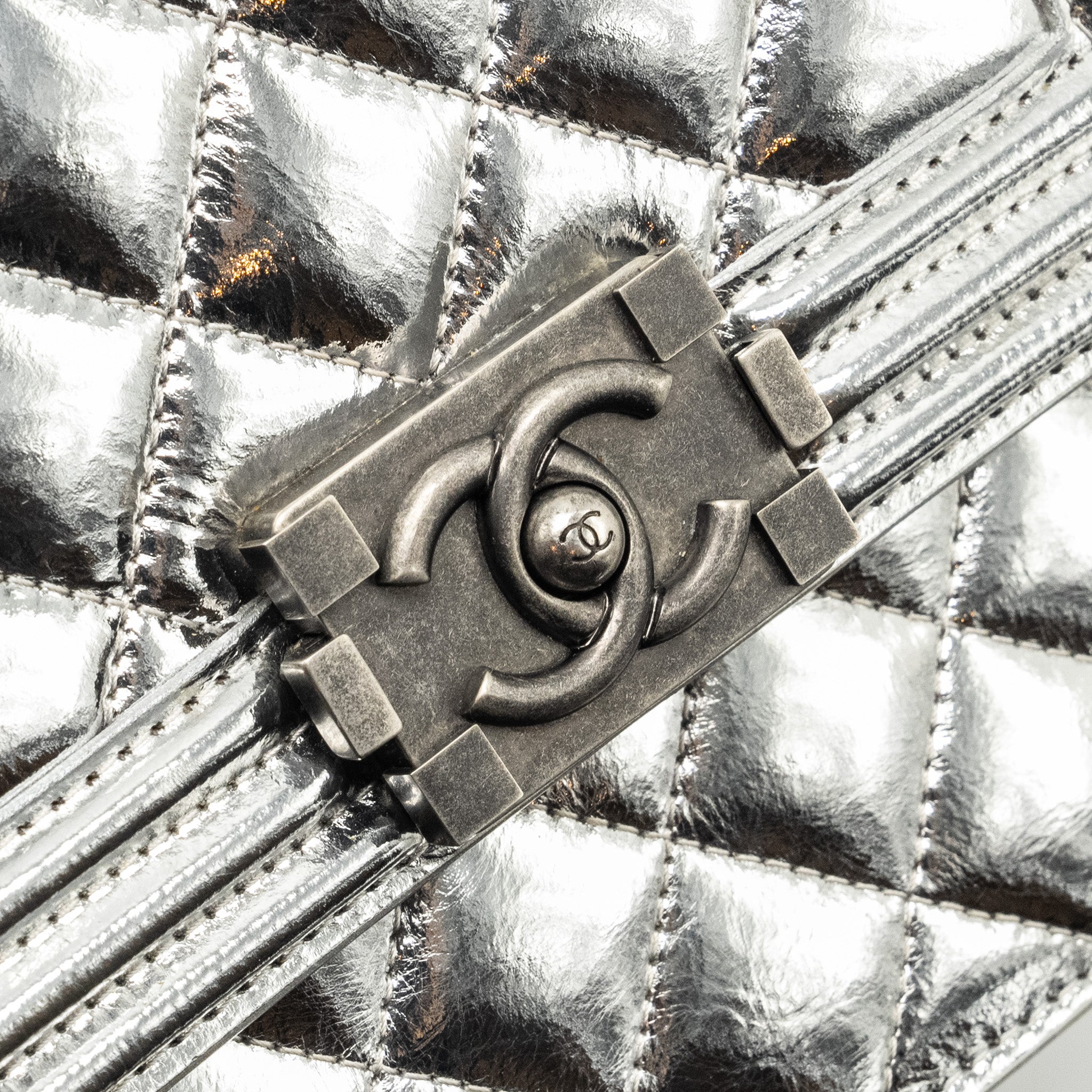 CHANEL BOY NORTH SOUTH FLAP BAG PATENT /GOATSKIN SILVER RUTHENIUM HARDWARE