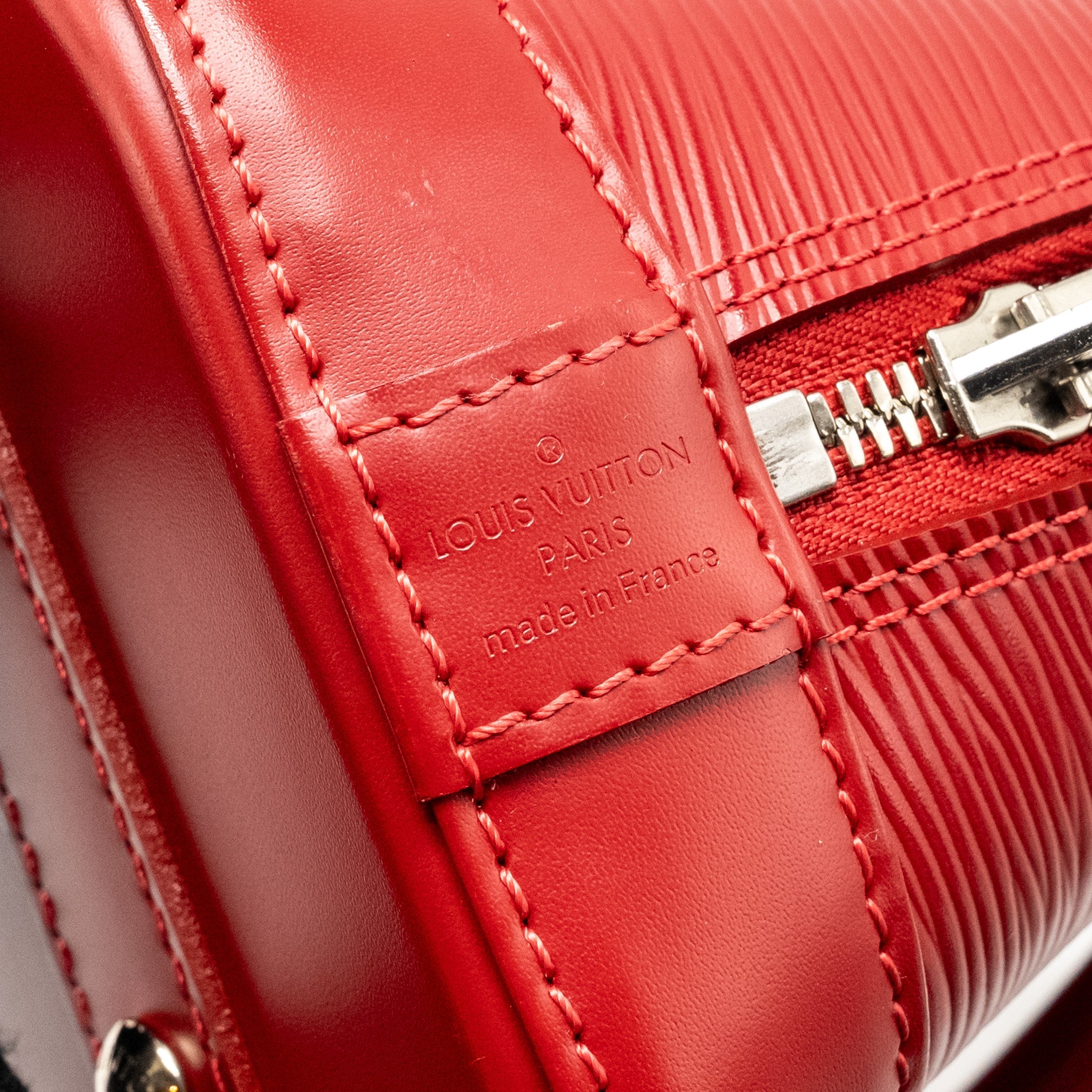 LOUIS VUITTON ALMA BB EPI RED SHW