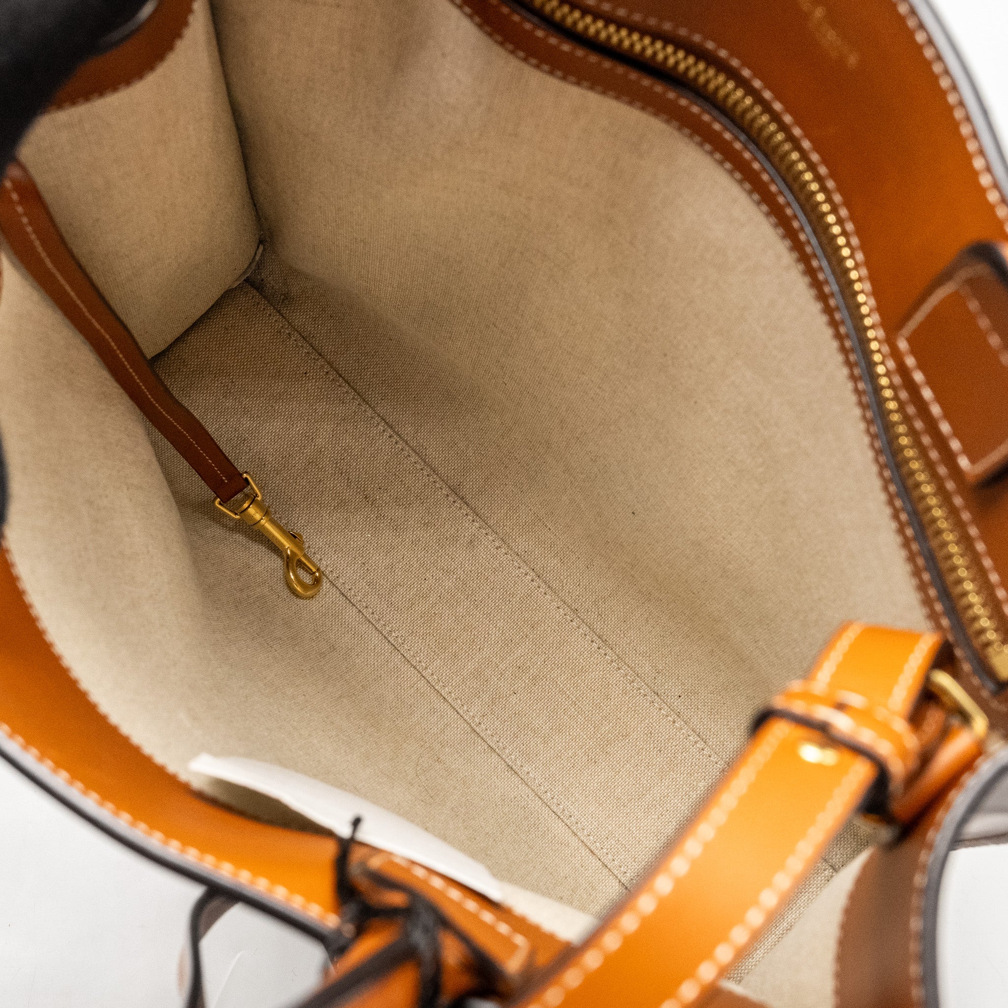 CELINE VERTICAL CABAS TOTE IN TRIOMPHE DENIM /LEATHER NAVY/TAN GHW