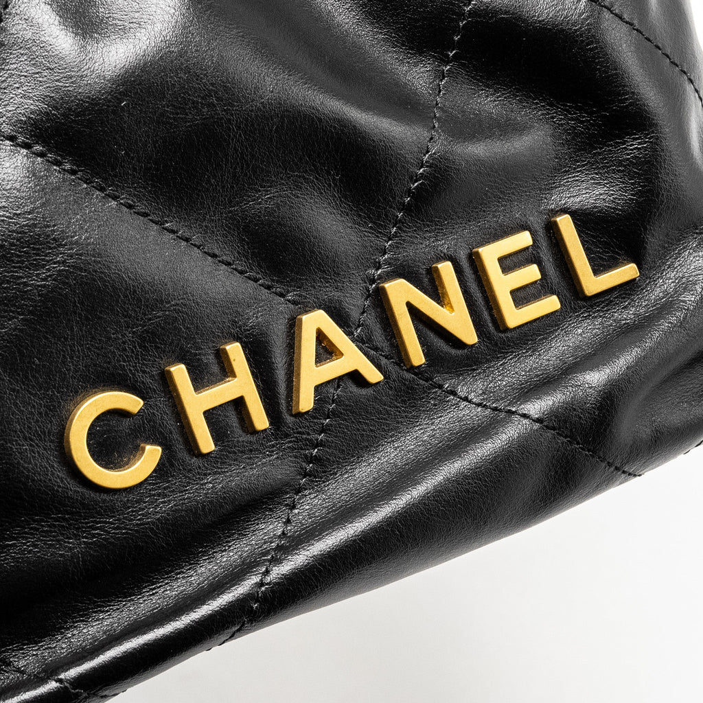 CHANEL MINI 22 BAG CALFSKIN BLACK GHW (MICROCHIP)