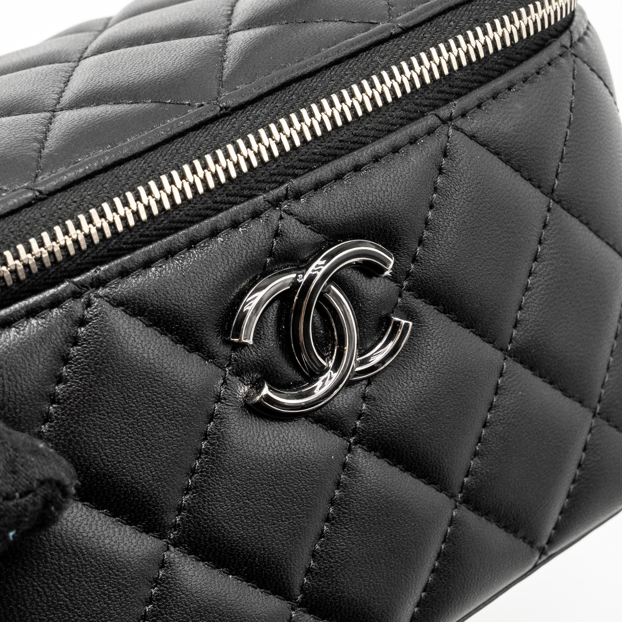 CHANEL TOP HANDLE LONG VANITY CASE LAMBSKIN BLACK SHW (MICROCHIP)