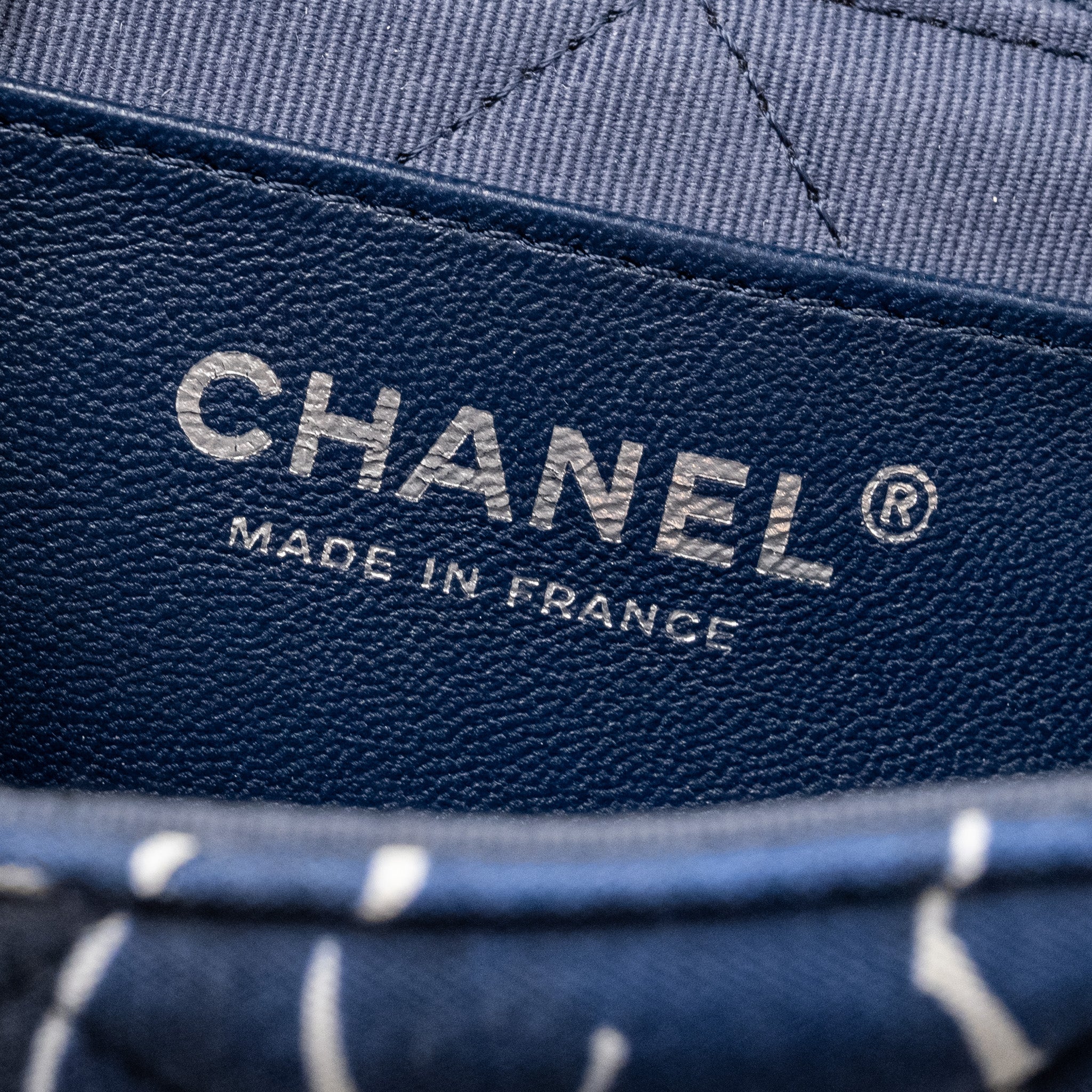 CHANEL MEDIUM LIMITED EDITION FLORA PRINTED CLASSIC FLAP BAG SILK BLUE/WHITE SHW (MICROCHIP)