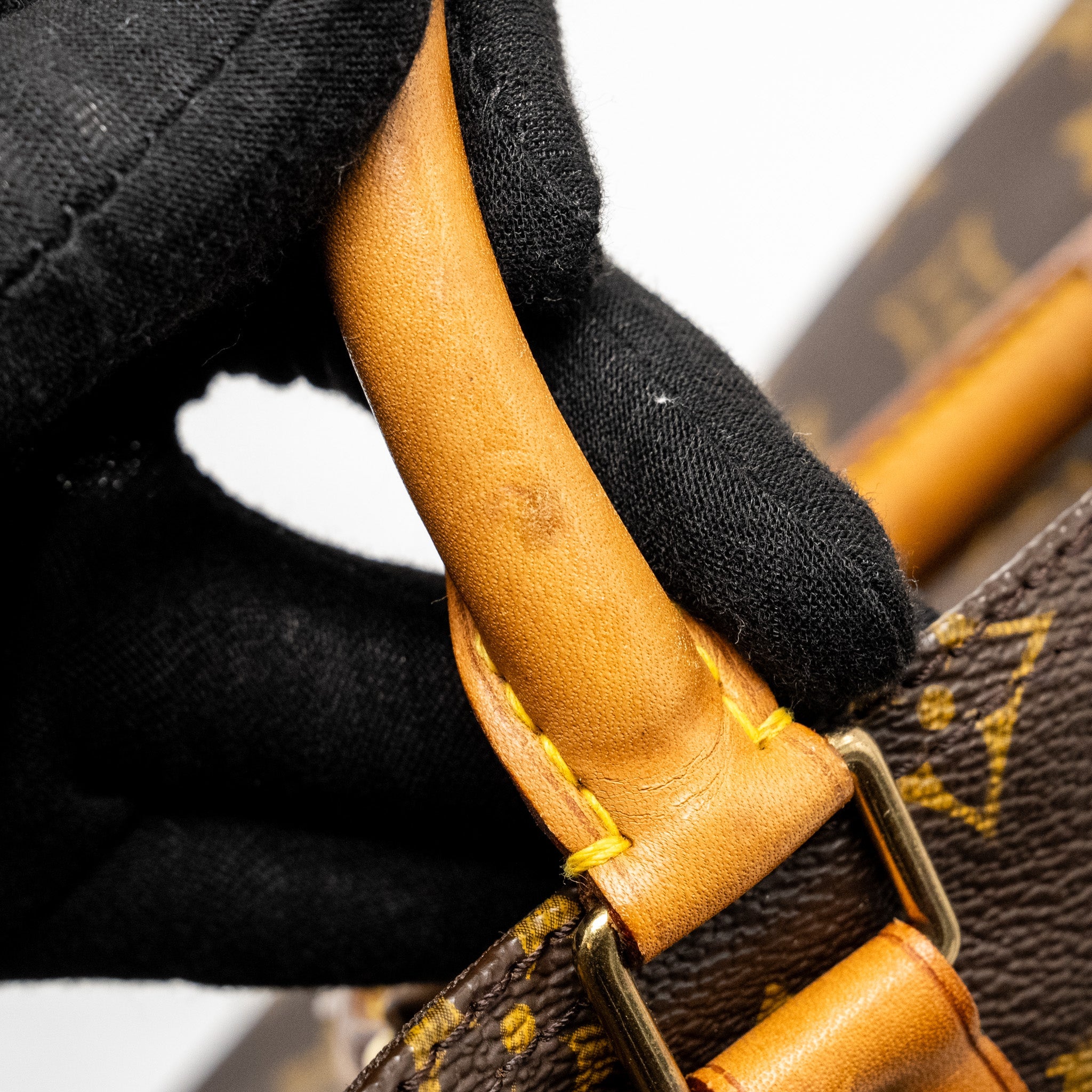 LOUIS VUITTON SPEEDY 35 MONOGRAM CANVAS GHW