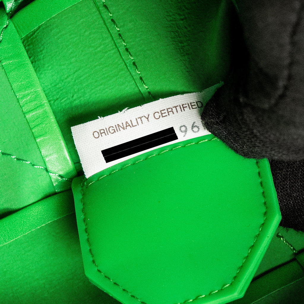 BOTTEGA VENETA MAXI CASSETTE BAG LAMBSKIN GREEN SHW