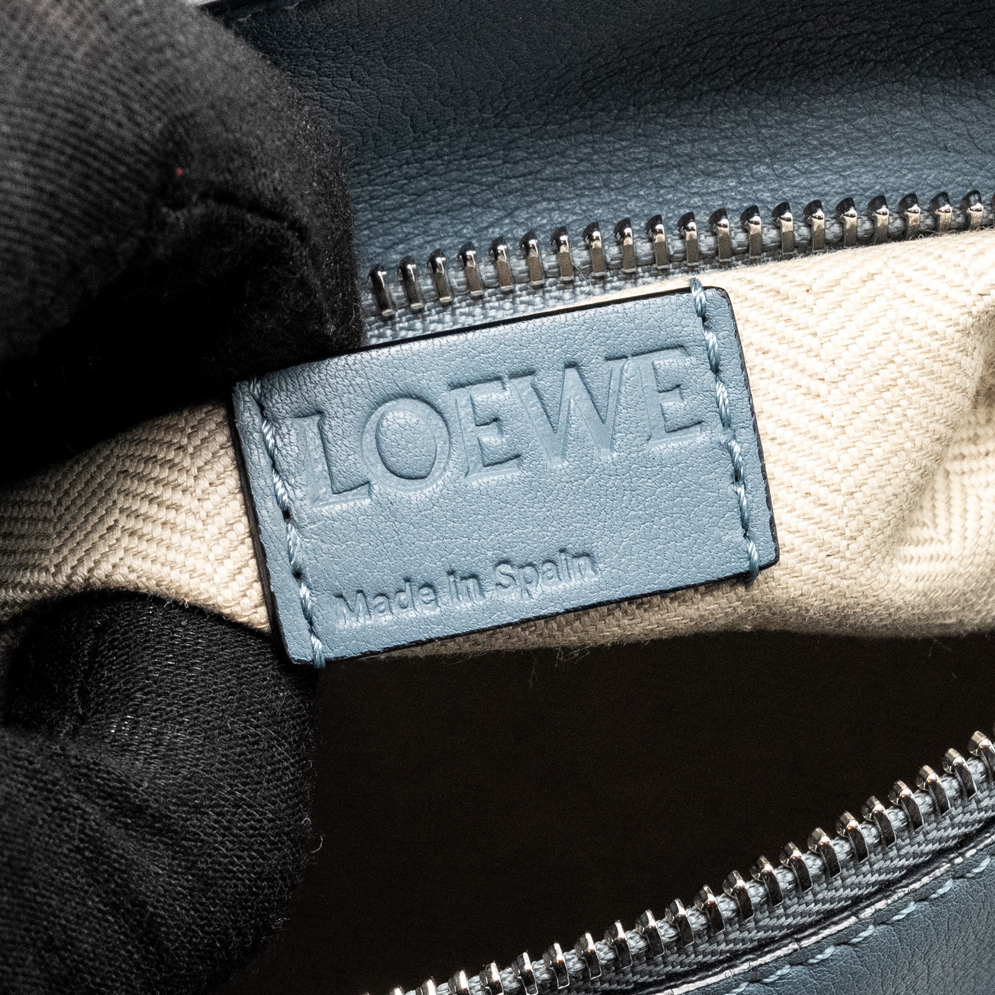 LOEWE SMALL PUZZLE BAG CALFSKIN LIGHT BLUE SHW