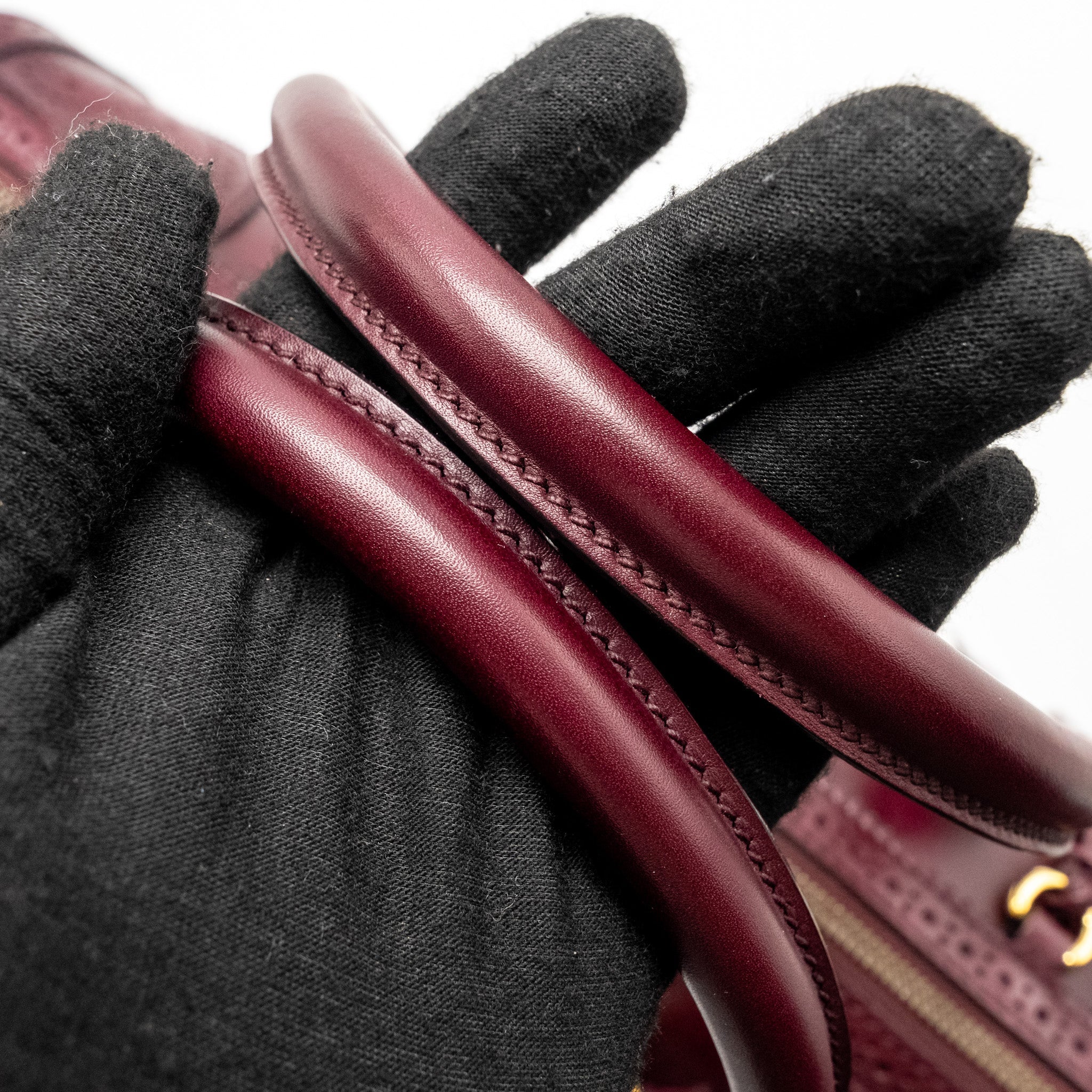 GUCCI VINTAGE DUILIO BROGUE BOSTON BAG CALFSKIN BURGUNDY GHW