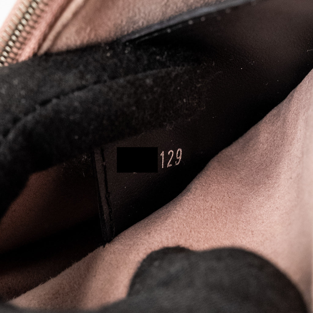 LOUIS VUITTON MY LOCK ME CHAIN POCHETTE CALFSKIN PINK/CREAMY WHITE SHW