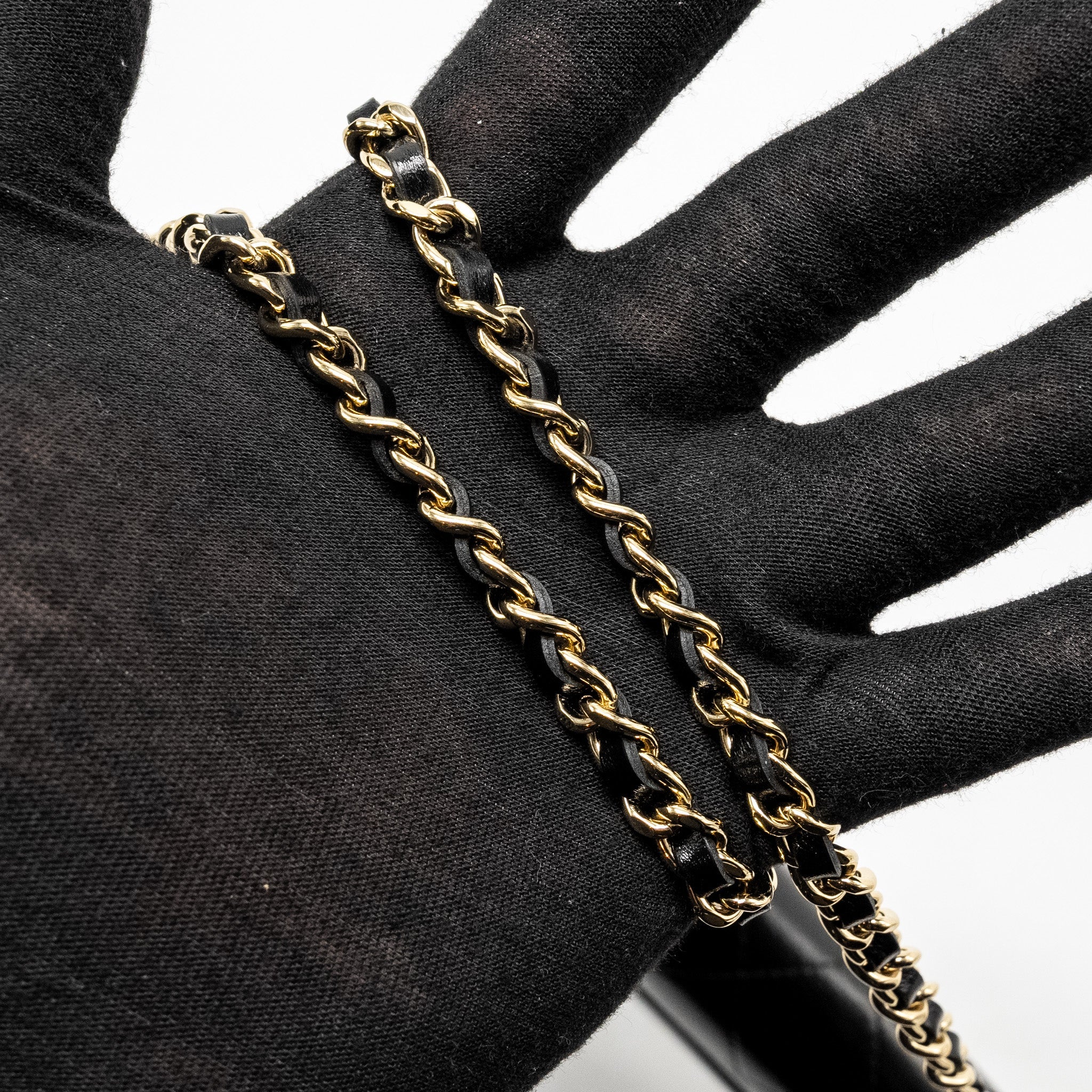 CHANEL 31 WALLET ON CHAIN SHINY CALFSKIN BLACK LGHW (MICROCHIP)