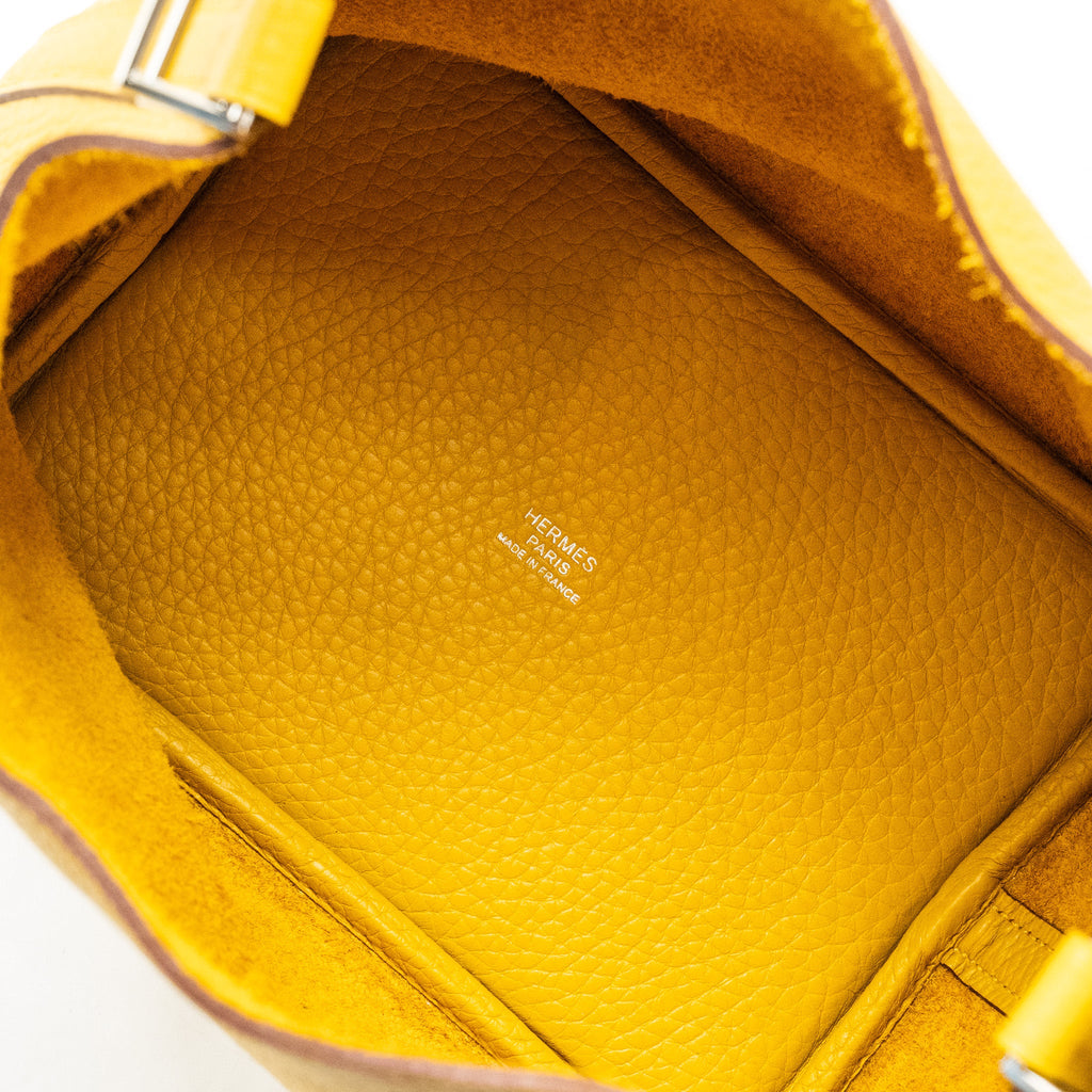 HERMES PICOTIN 18 LOCK BAG CLEMENCE 9D JAUNE AMBER / P3 BLUE DU NORD SHW