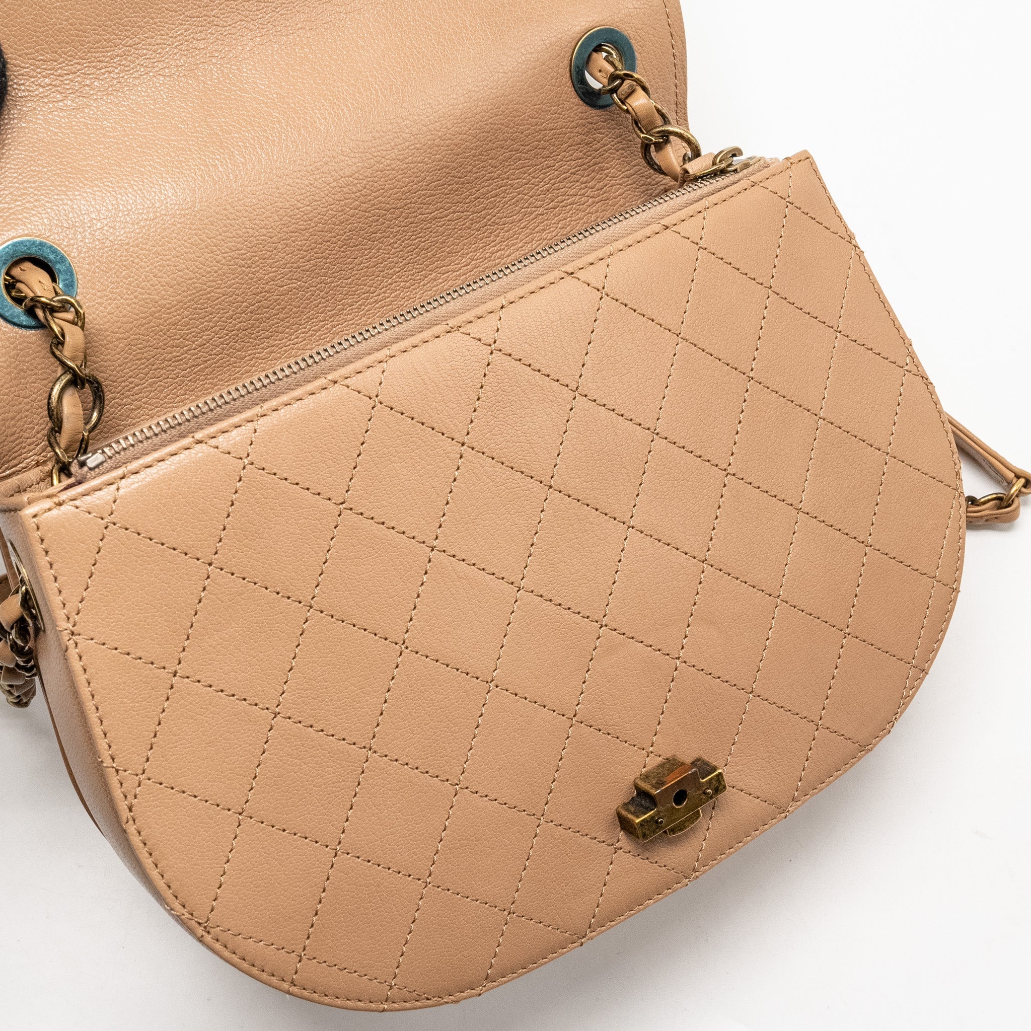CHANEL COCO CURVE FLAP BAG CALFSKIN BEIGE GHW