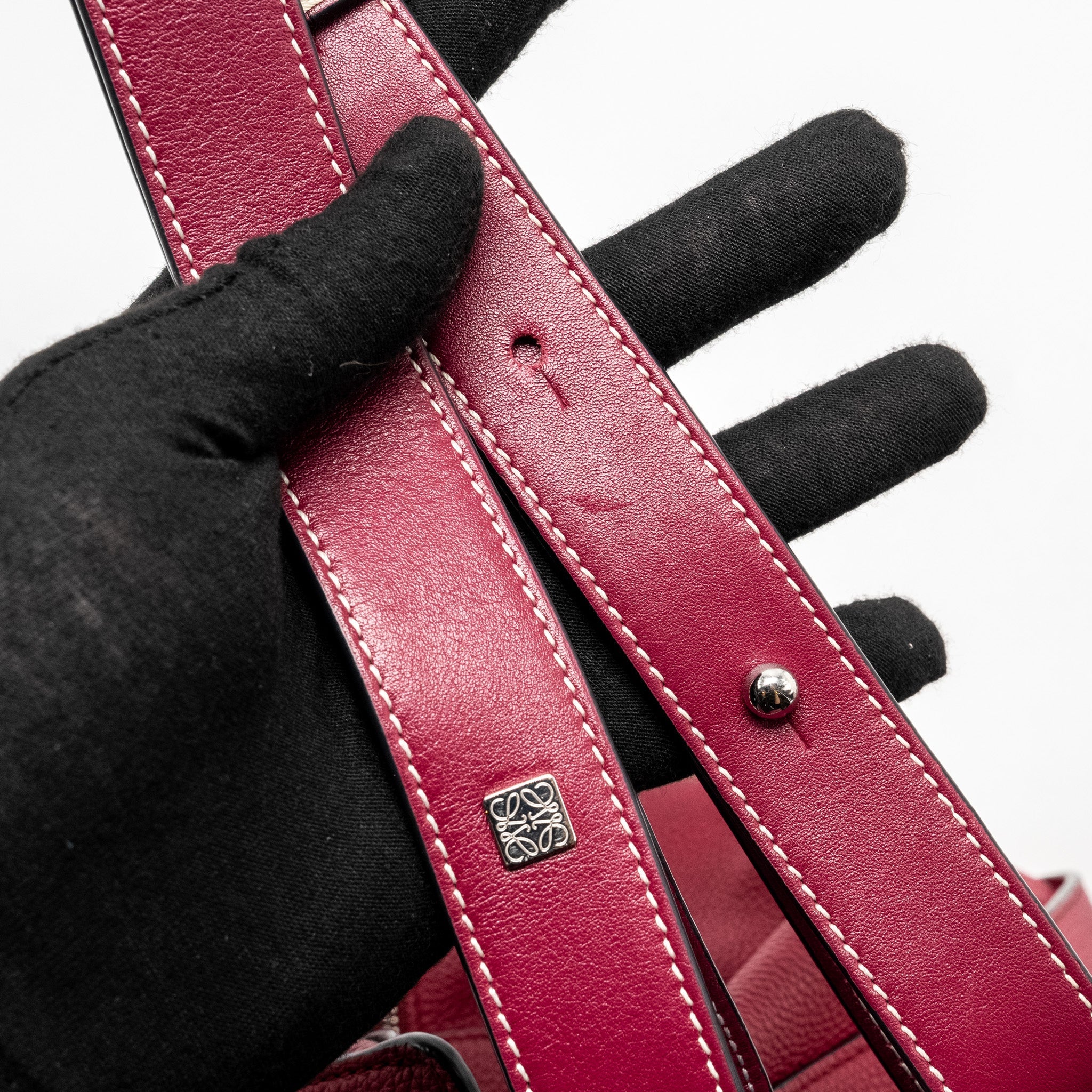 LOEWE MEDIUM HAMMOCK BAG CALFSKIN RASPBERRY SHW