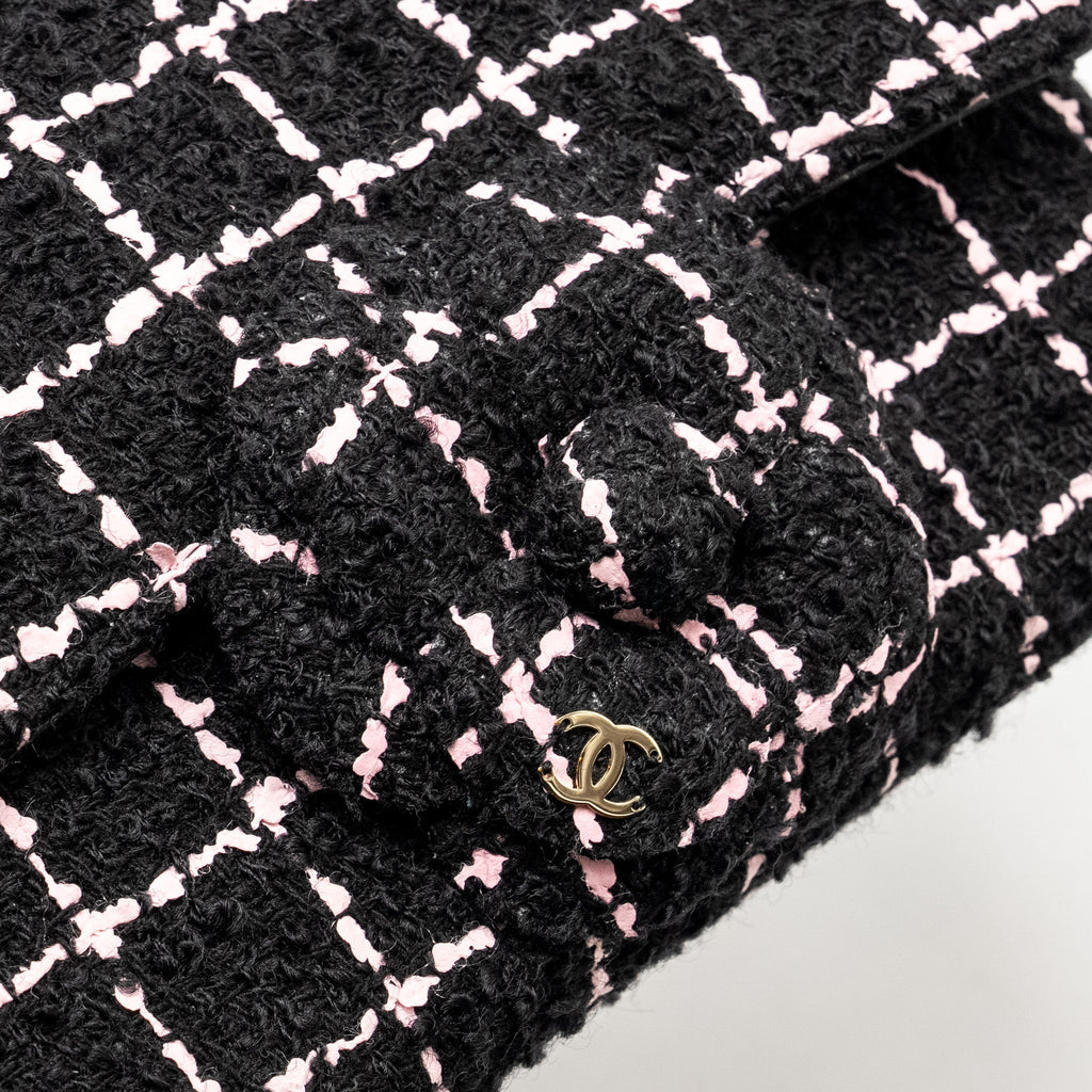 CHANEL 23K FLOWER BOMB MINI RECTANGULAR FLAP BAG TWEED BLACK / PINK LGHW (MICROCHIP)
