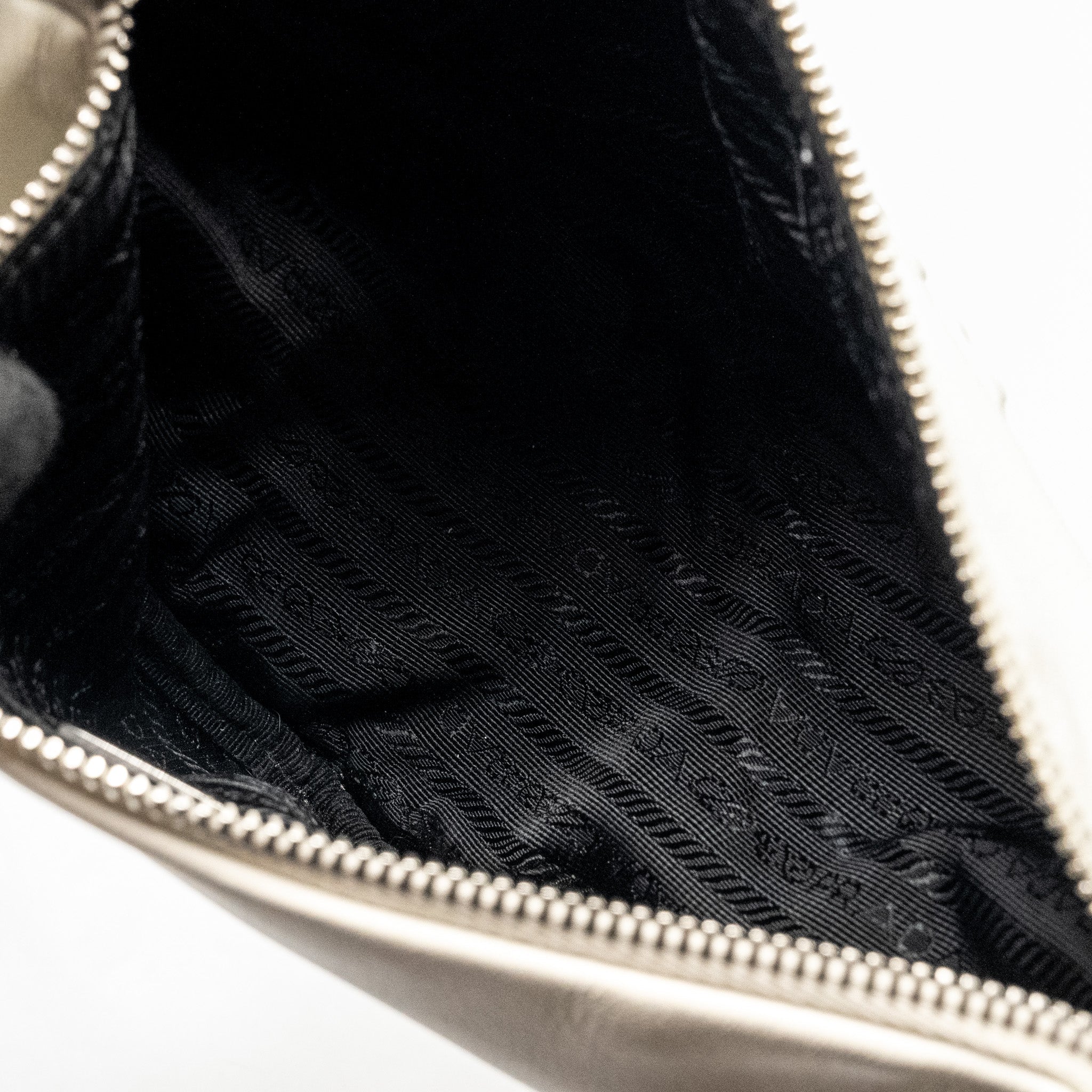 PRADA TRIANGLE SHOULDER BAG LEATHER WHITE SHW