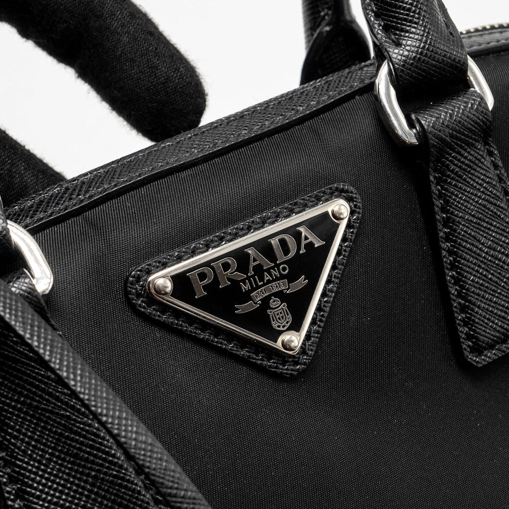 PRADA TOP HANDLE RE-EDITION 2005 NYLON BAG BLACK SHW