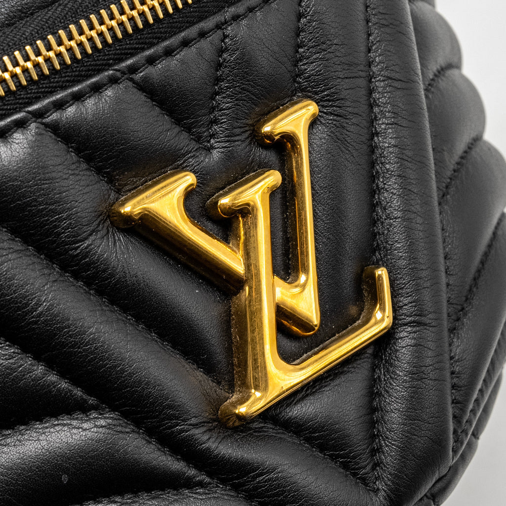 LOUIS VUITTON NEW WAVE BUMBAG CALFSKIN BLACK GHW