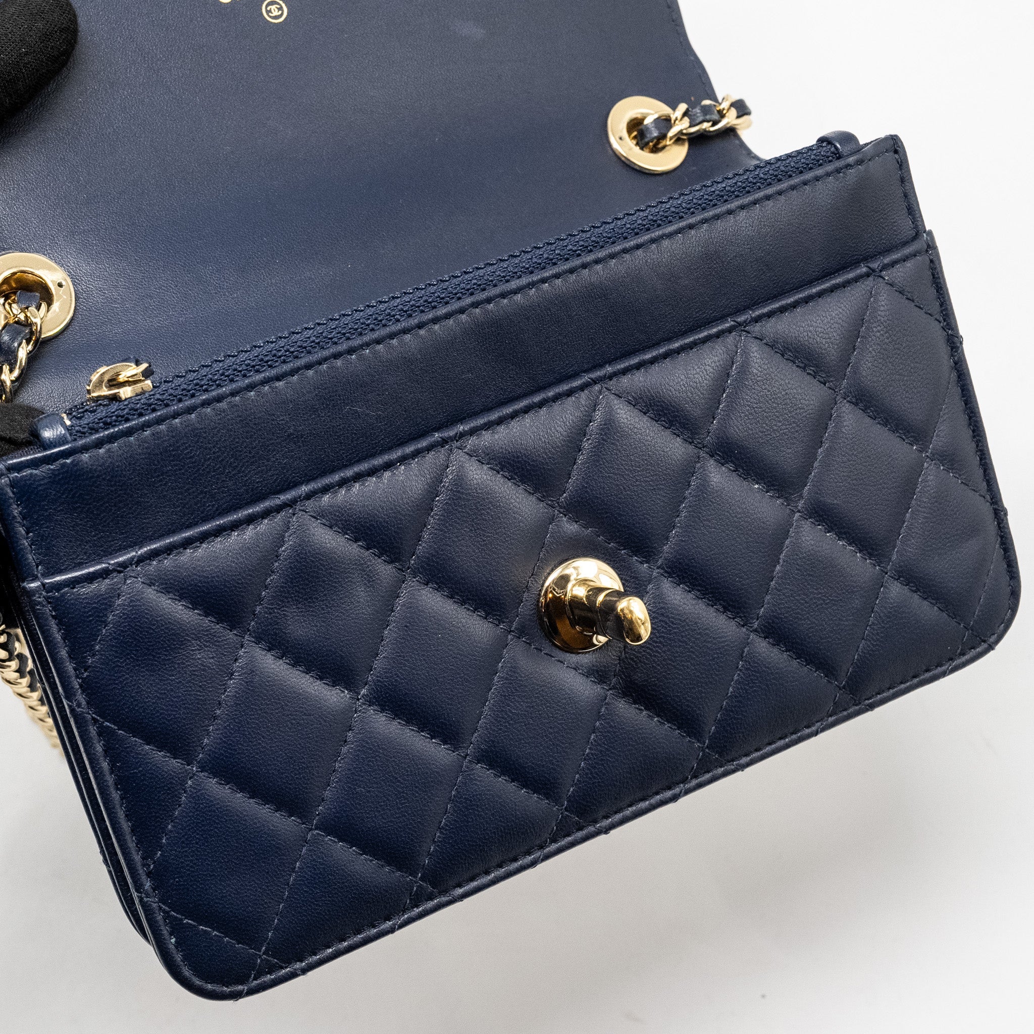 CHANEL TRENDY CC WALLET ON CHAIN LAMBSKIN NAVY LGHW
