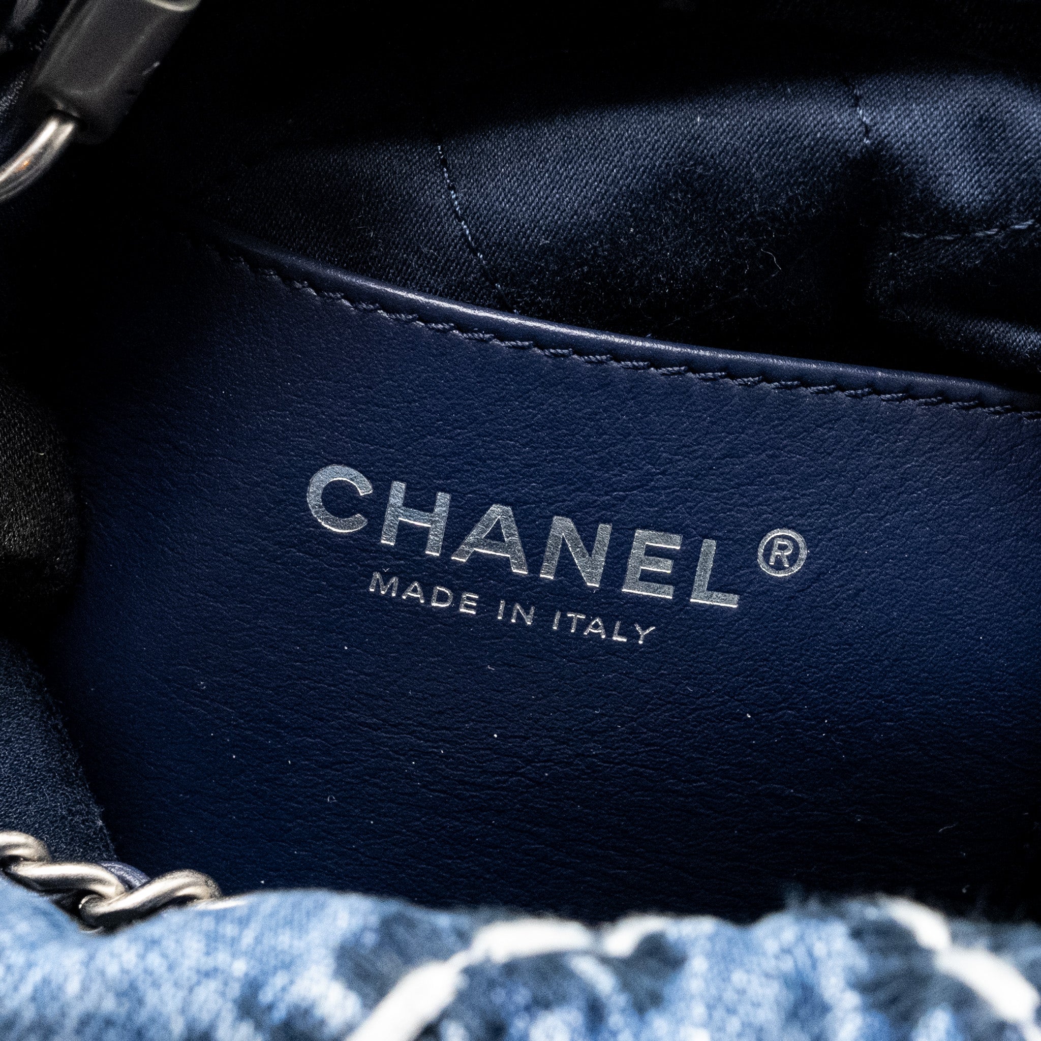 CHANEL MINI 22 DENIM LIGHT BLUE SHW (MICROCHIP)