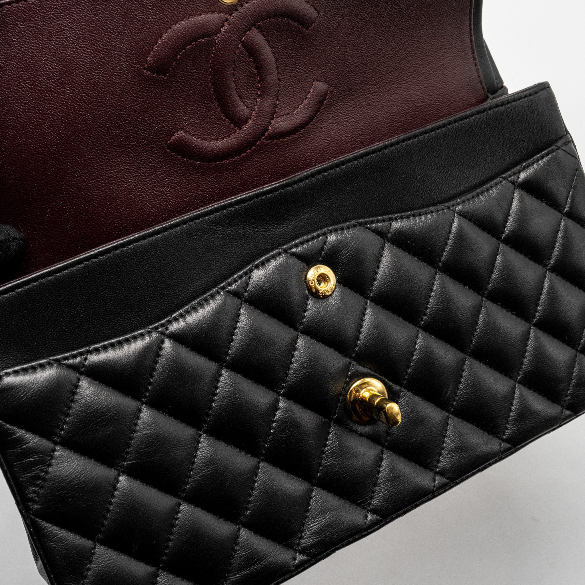 CHANEL MEDIUM CLASSIC DOUBLE  FLAP BAG LAMBSKIN BLACK GHW