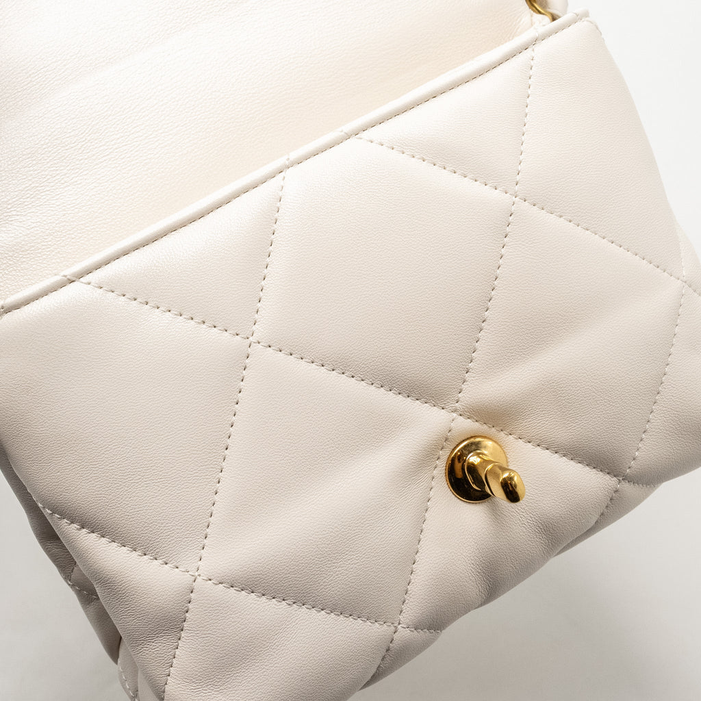 CHANEL 22B CHAIN CUSHION FLAP BAG LAMBSKIN WHITE GHW (MICROCHIP)