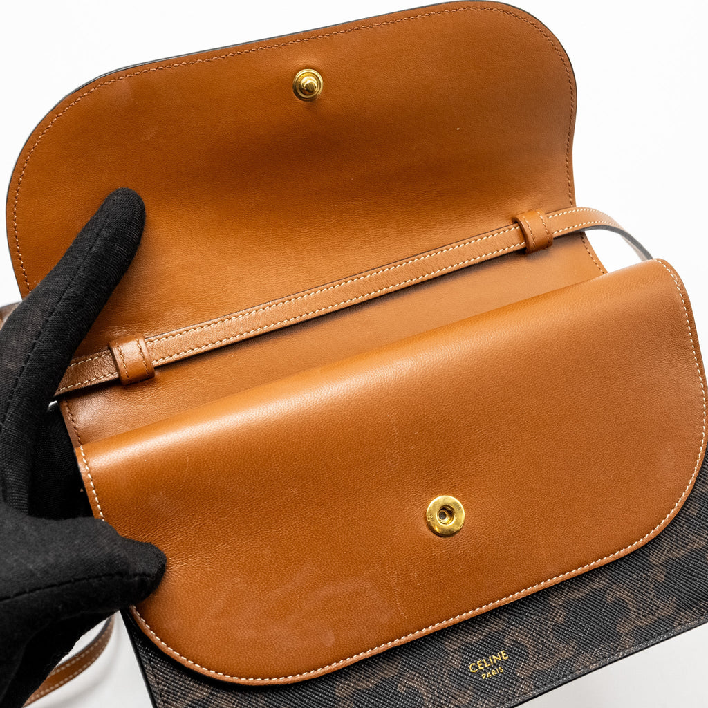 CELINE WALLET ON STRAP TRIOMPHE CANVAS /SMOOTH LAMBSKIN TAN GHW