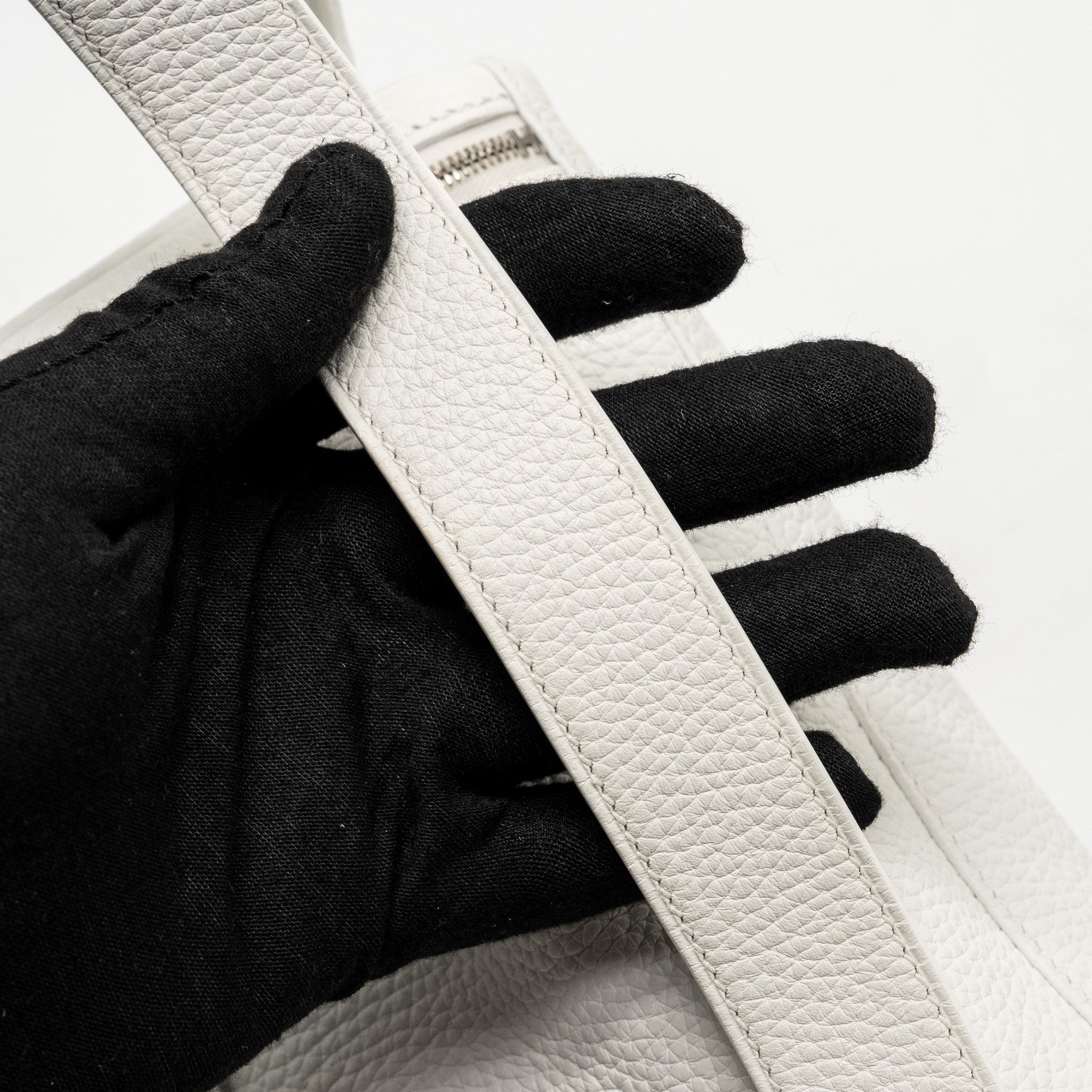HERMES LINDY 26 CLEMENCE BLANC SHW