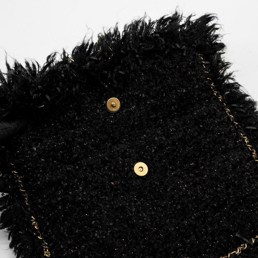 CHANEL FRINGE PARIS COSMOPOLITE CLUTCH TWEED BLACK GHW