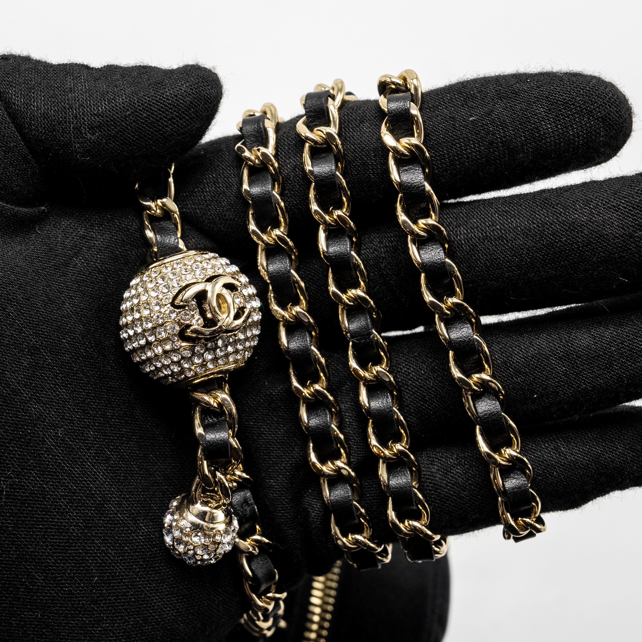 CHANEL PEARL CRUSH ROUND CLUTCH QUILTED VELVET BLACK LGHW