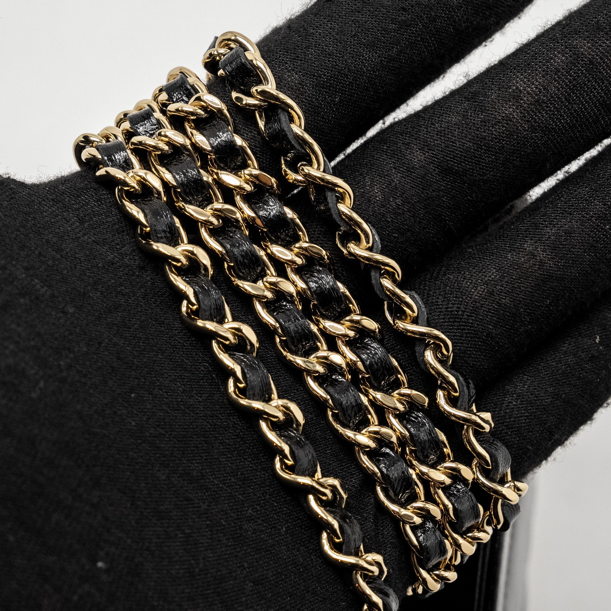 CHANEL MINI 31 CLUTCH WITH CHAIN SHINY LAMBSKIN BLACK LGHW (MICROCHIP)