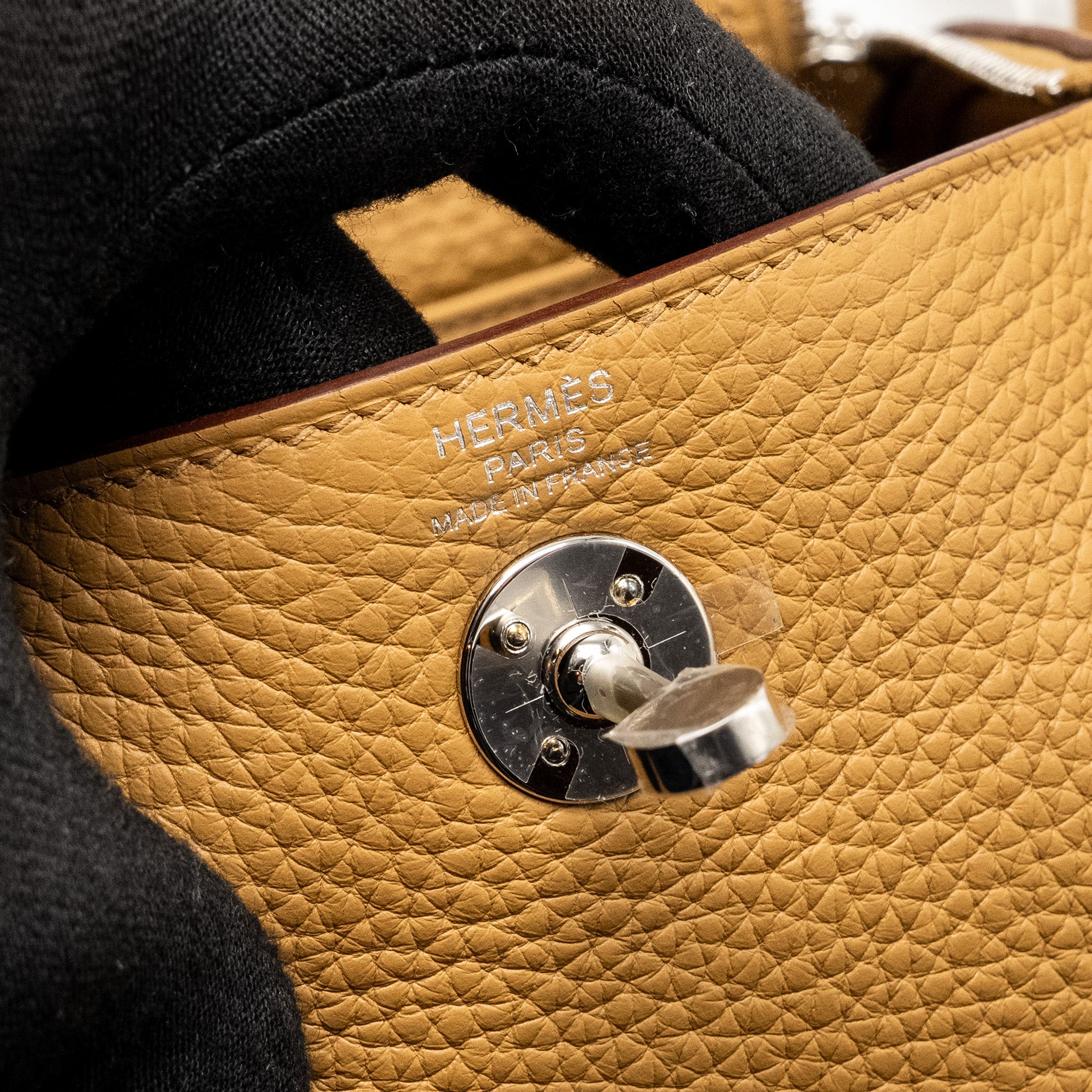 HERMES MINI LINDY CLEMENCE BISCUIT SHW