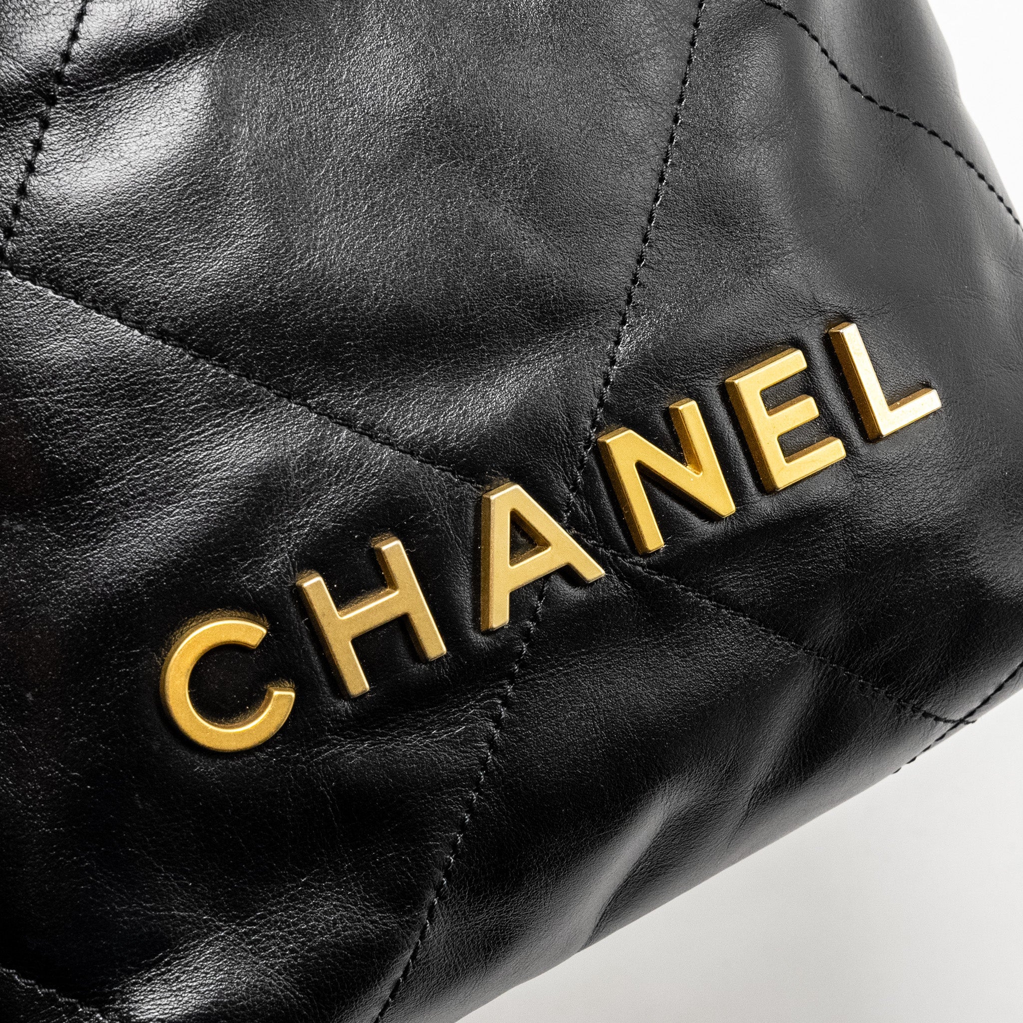 CHANEL 23K MINI 22 BAG SHINY CALFSKIN BLACK GHW (MICROCHIP)
