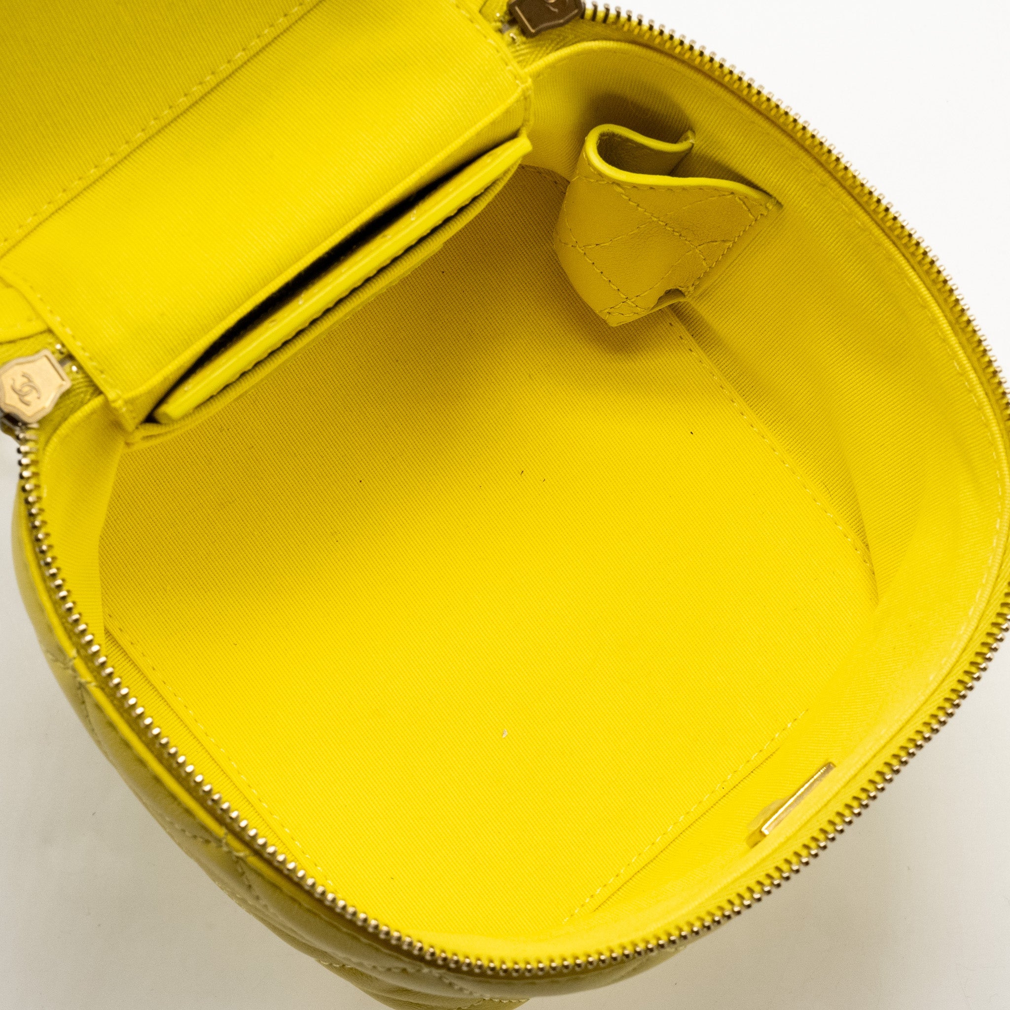 CHANEL CC VANITY CASE BAG CALFSKIN YELLOW GHW (MICROCHIP)