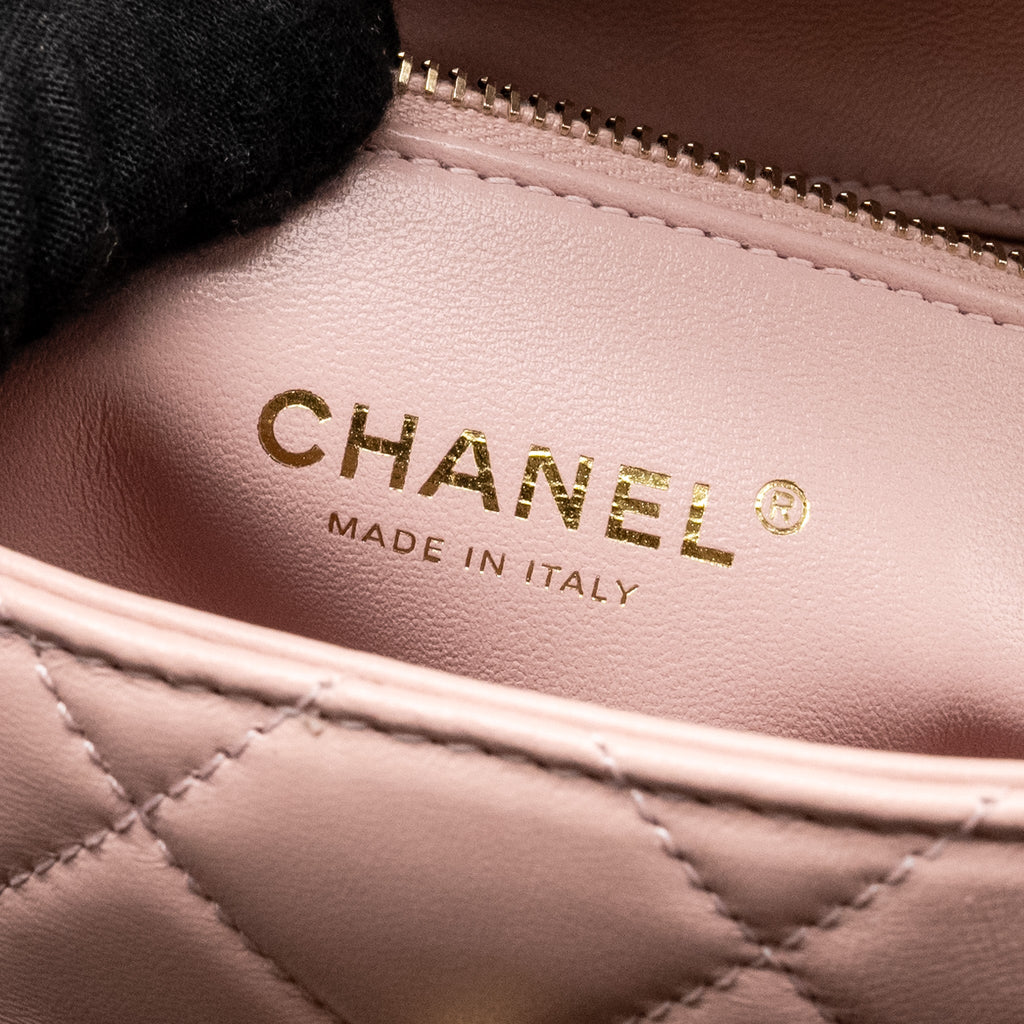 CHANEL 22B FLAP BAG WITH GEM CHAIN LAMBSKIN DUST PINK GHW (MICROCHIP)