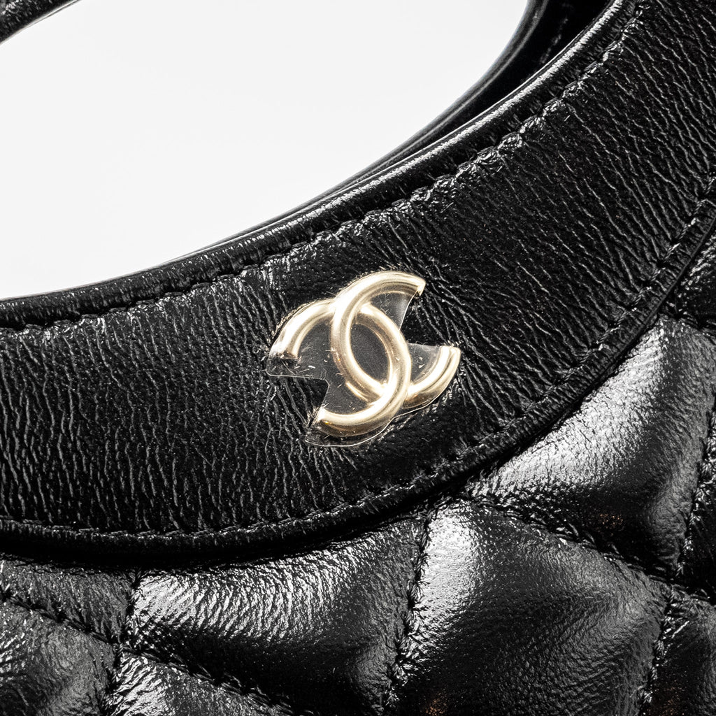 CHANEL MINI 31 CLUTCH WITH CHAIN SHINY CALFSKIN BLACK LGHW (MICROCHIP)