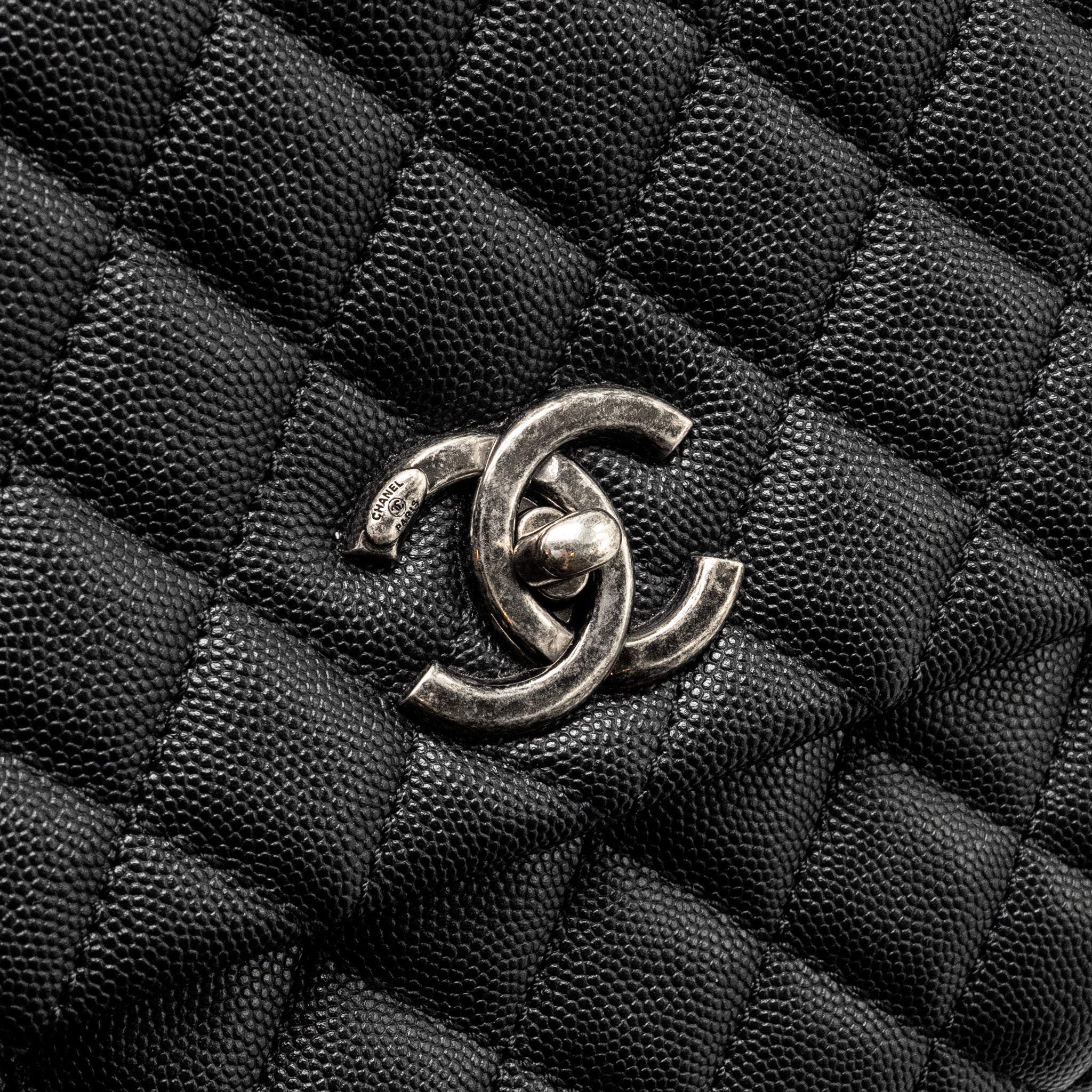 CHANEL MEDIUM COCO HANDLE CAVIAR / LIZARD HANDLE BLACK / BURGUNDY RUTHENIUM HARDWARE