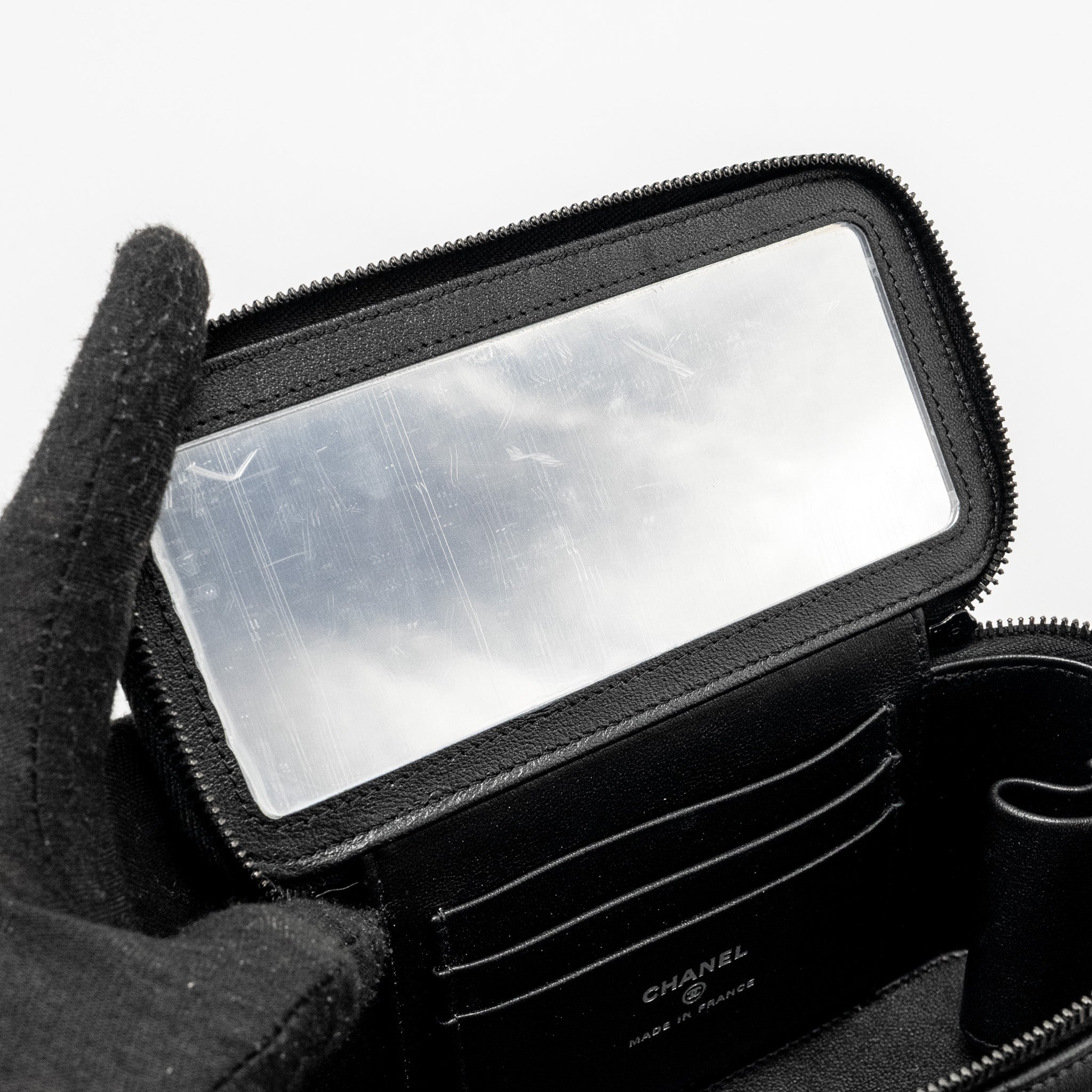 CHANEL LONG VANITY CASE LAMBSKIN SO BLACK (MICROCHIP)