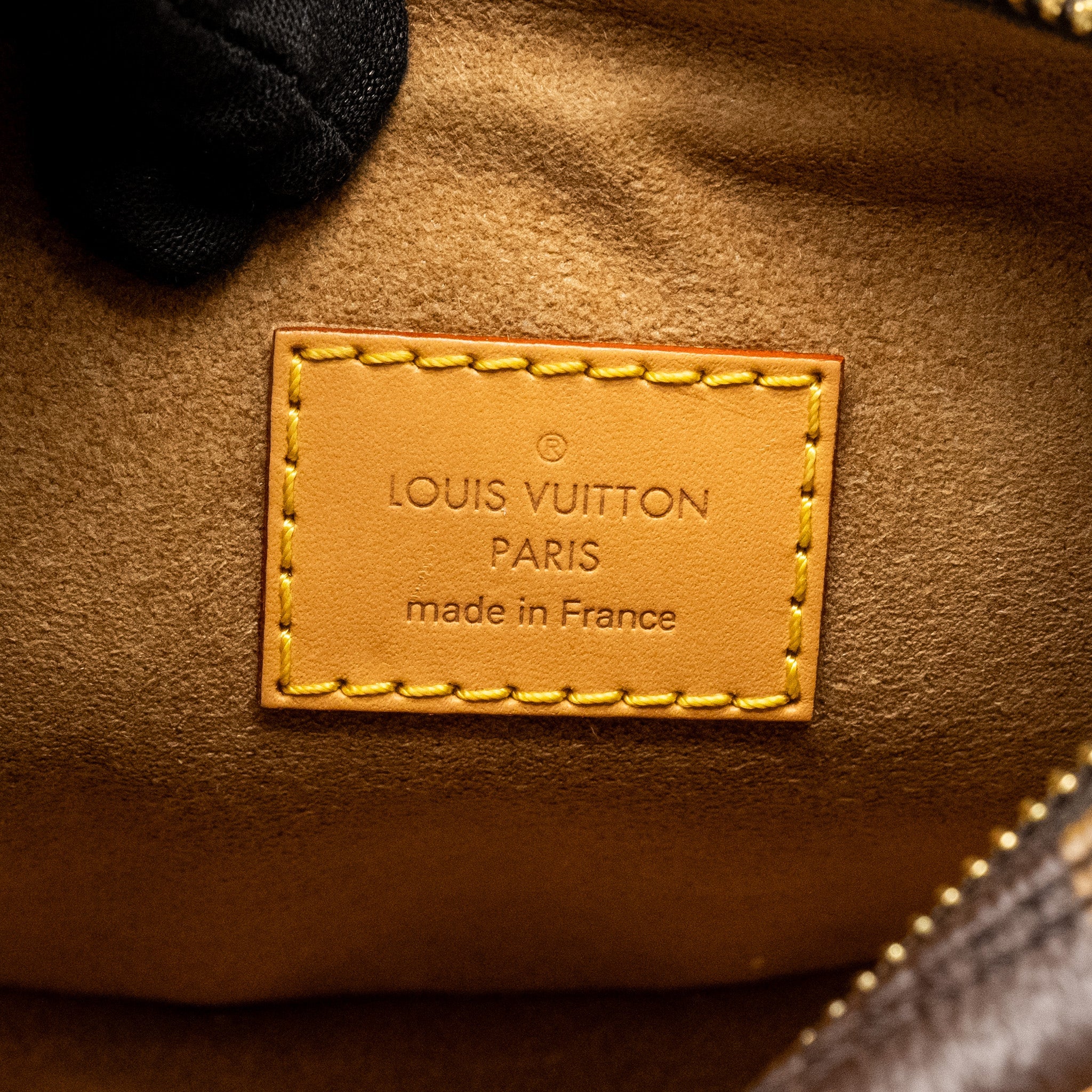 LOUIS VUITTON HALF-MOON LOOP BAG MONOGRAM CANVAS GHW