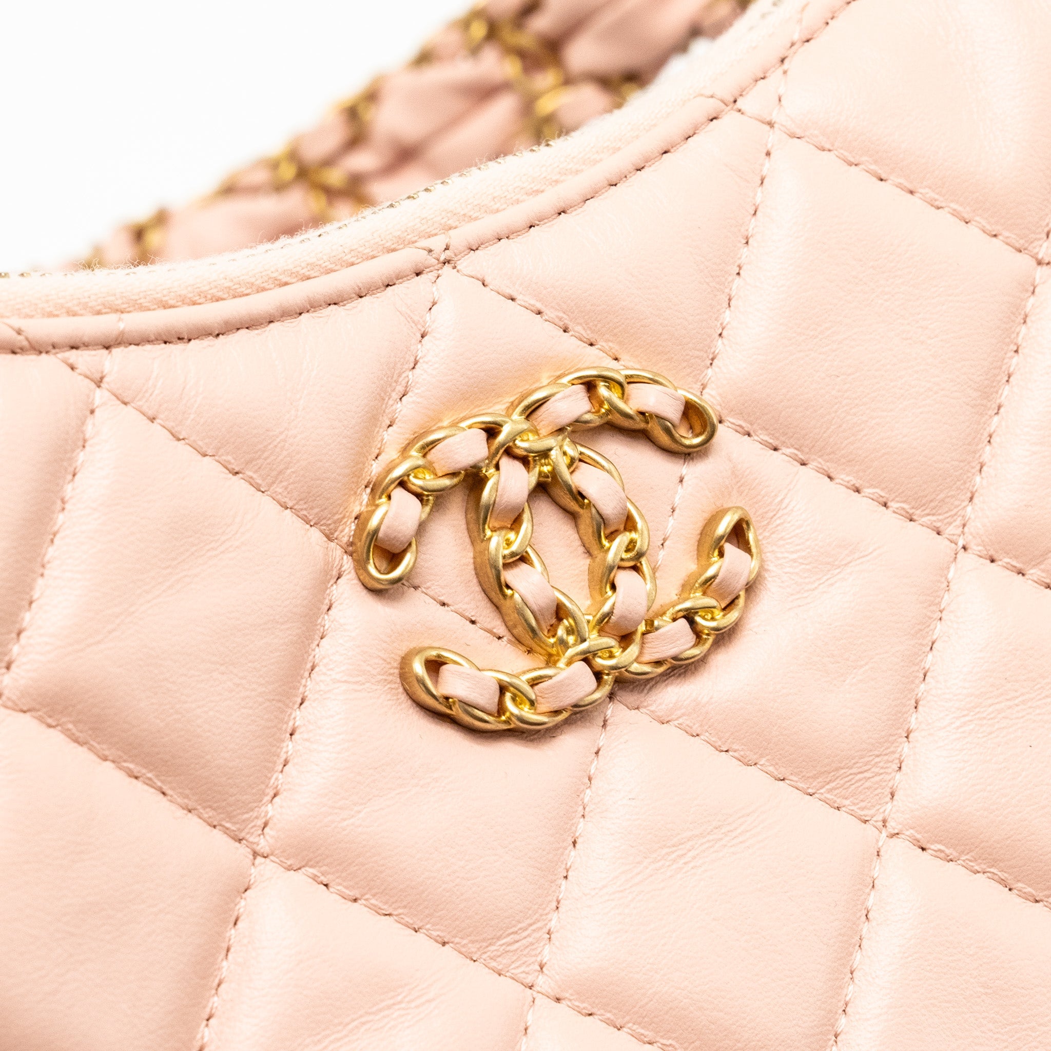 CHANEL 23K SMALL HOBO BAG CALFSKIN PINK GHW (MICROCHIP)