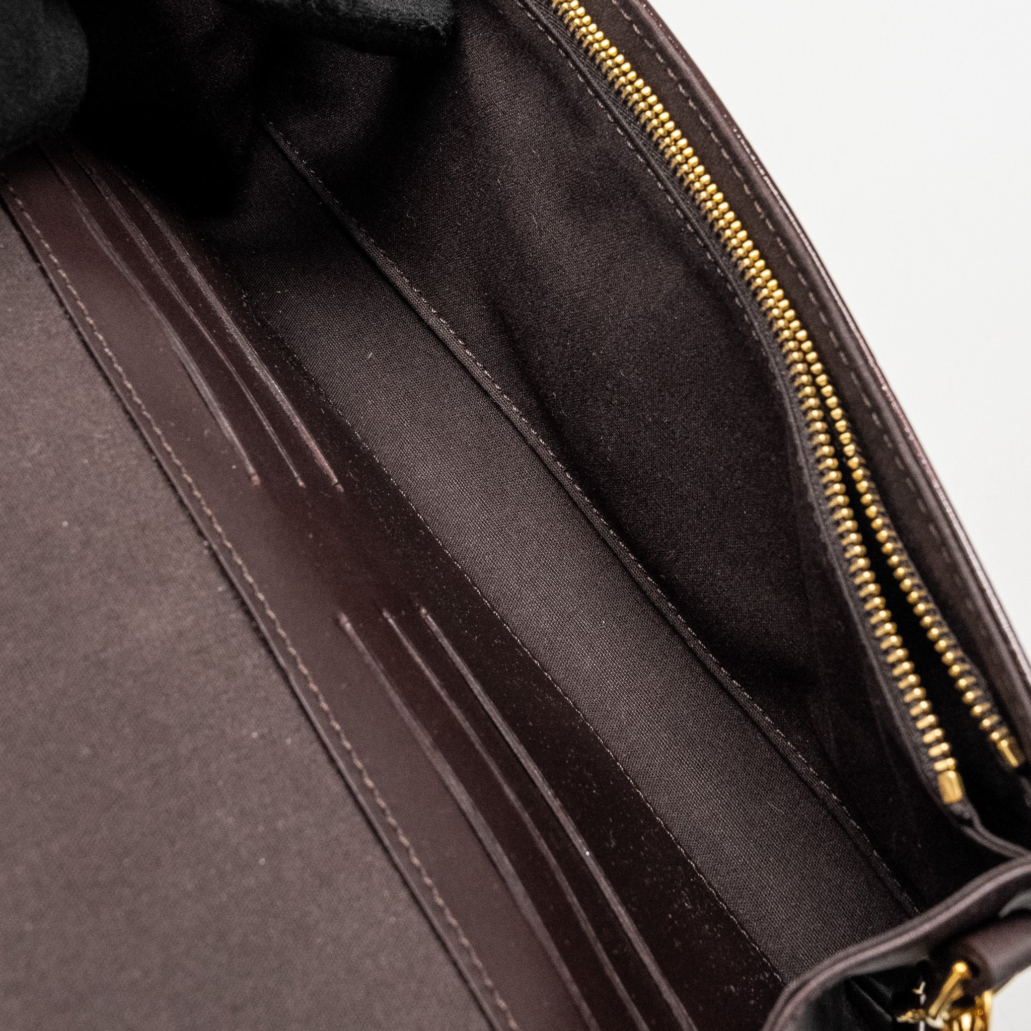 LOUIS VUITTON ROSSMORE MM MONOGRAM VERNIS AMARANTE GHW