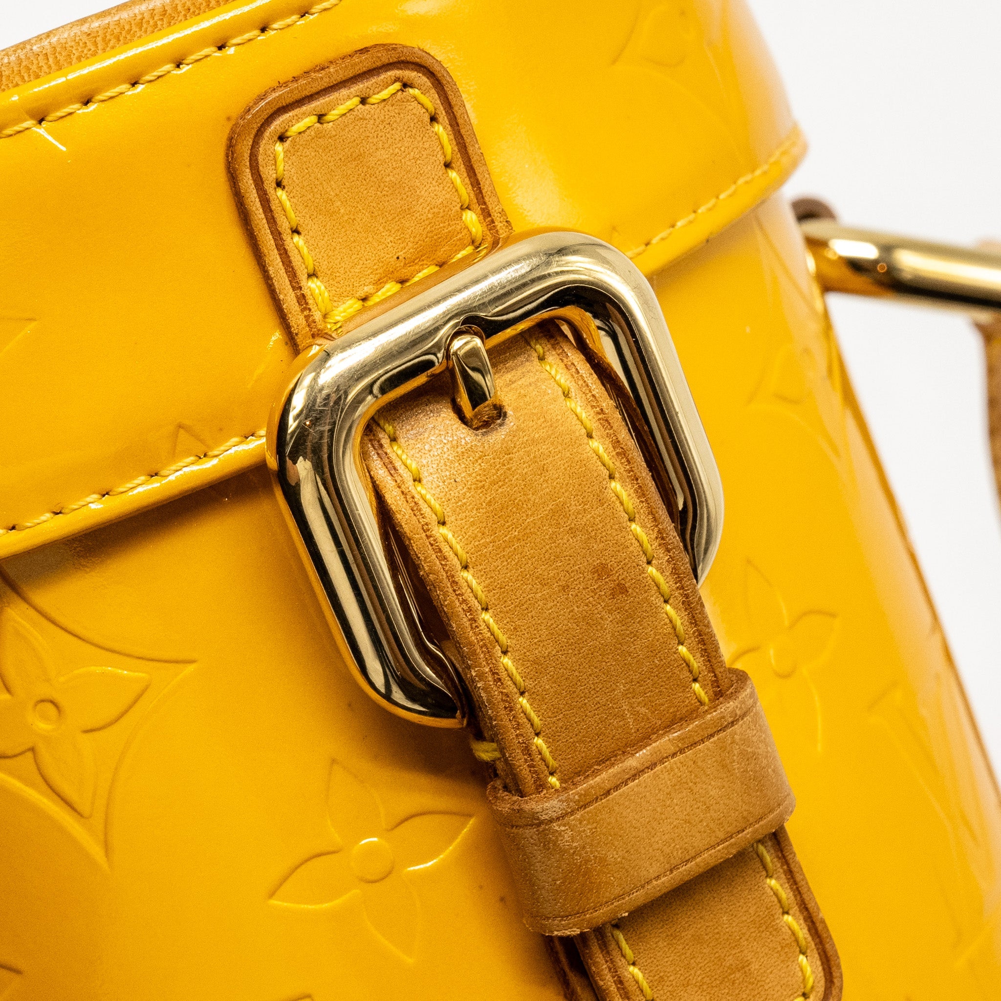 LOUIS VUITTON VERNIS ASTOR PLACE VANITY BAG PATENT YELLOW GHW