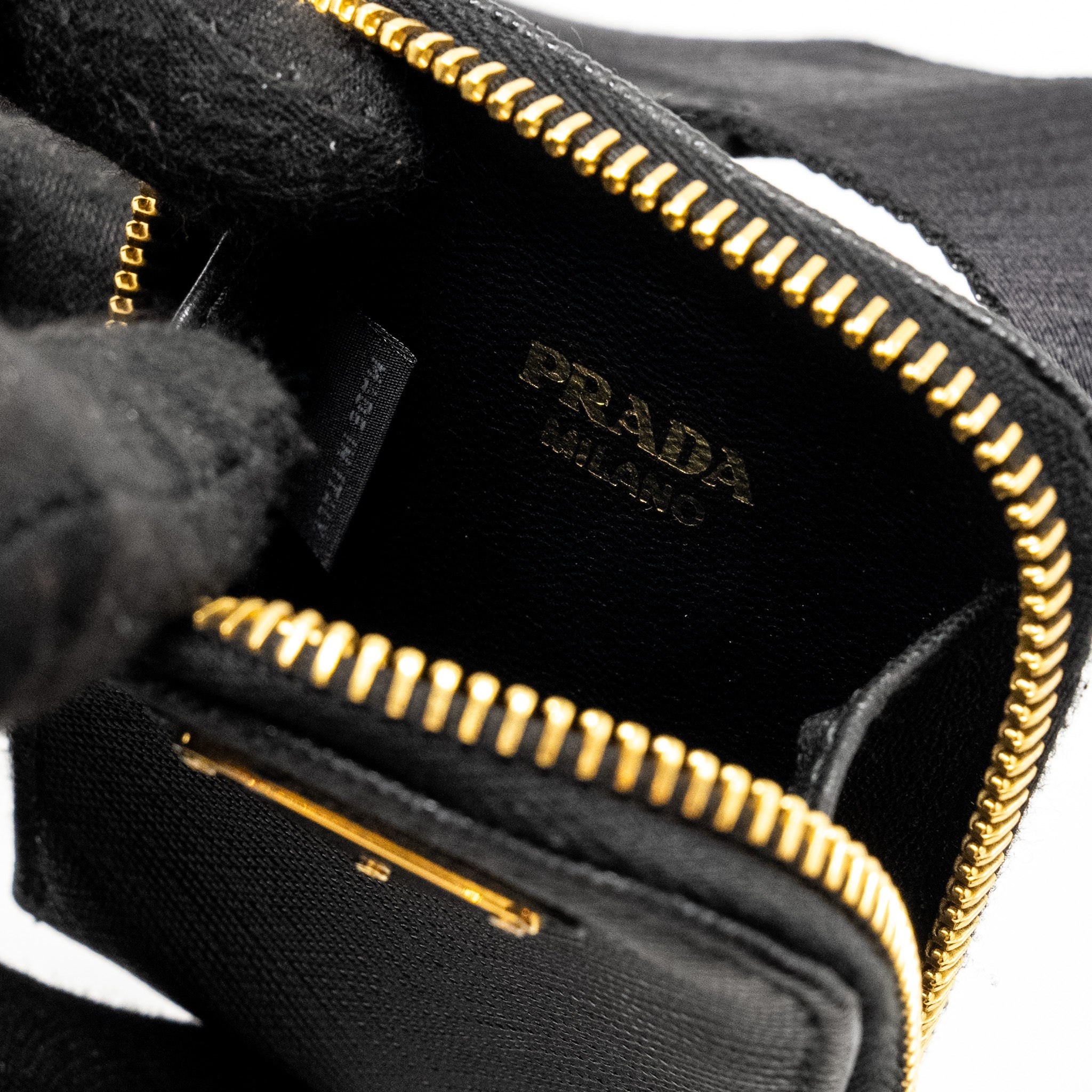 PRADA RE-EDITION 2005 SAFFIANO LEATHER BLACK GHW
